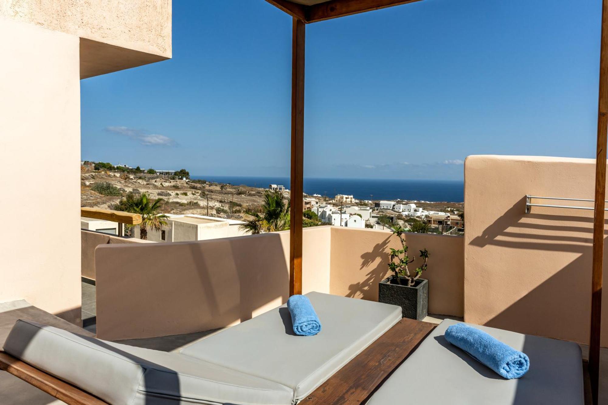 Perla Nera Apartment Fira (Santorini)