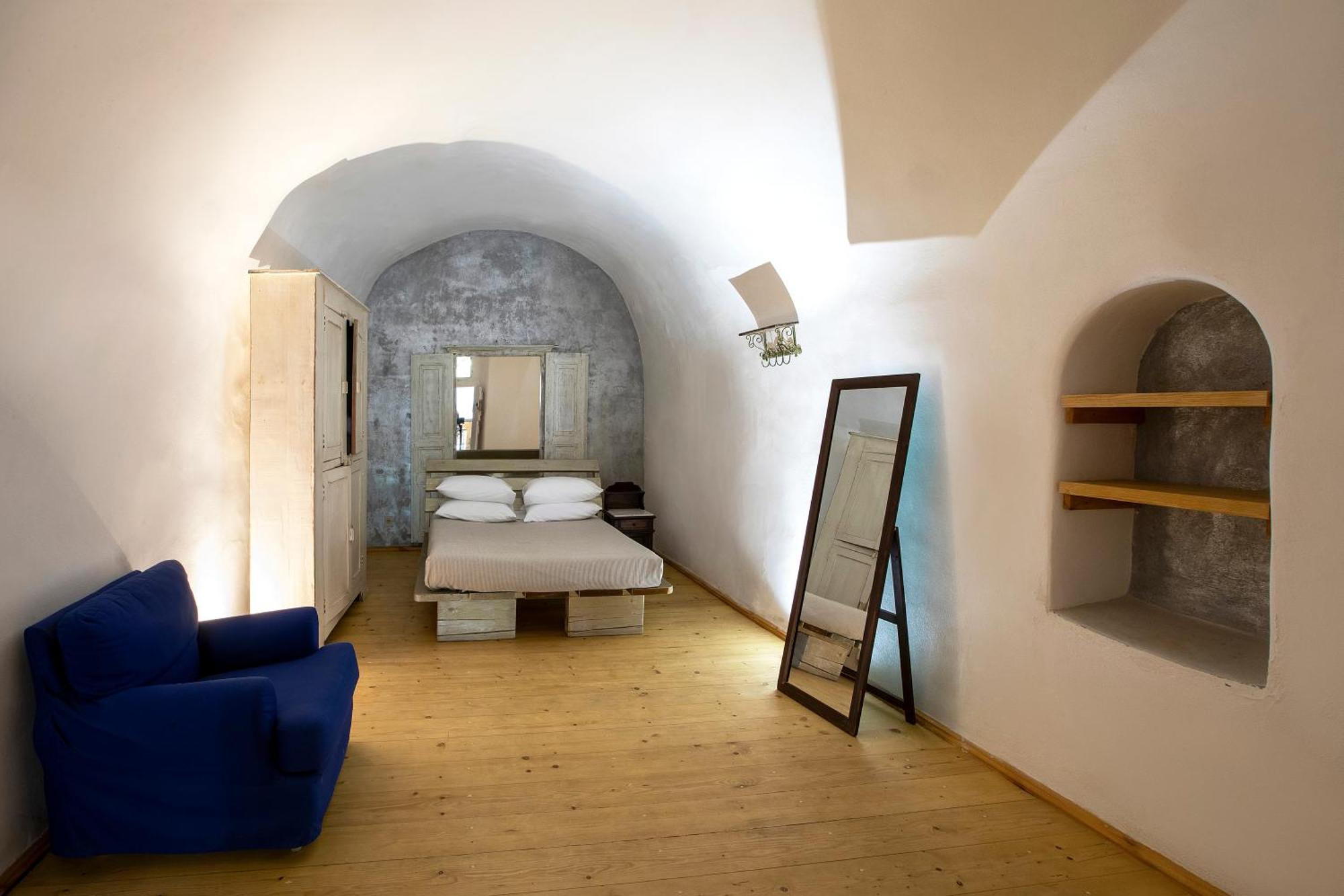 Ducato Wine Village Resort Megalochori (Santorini)