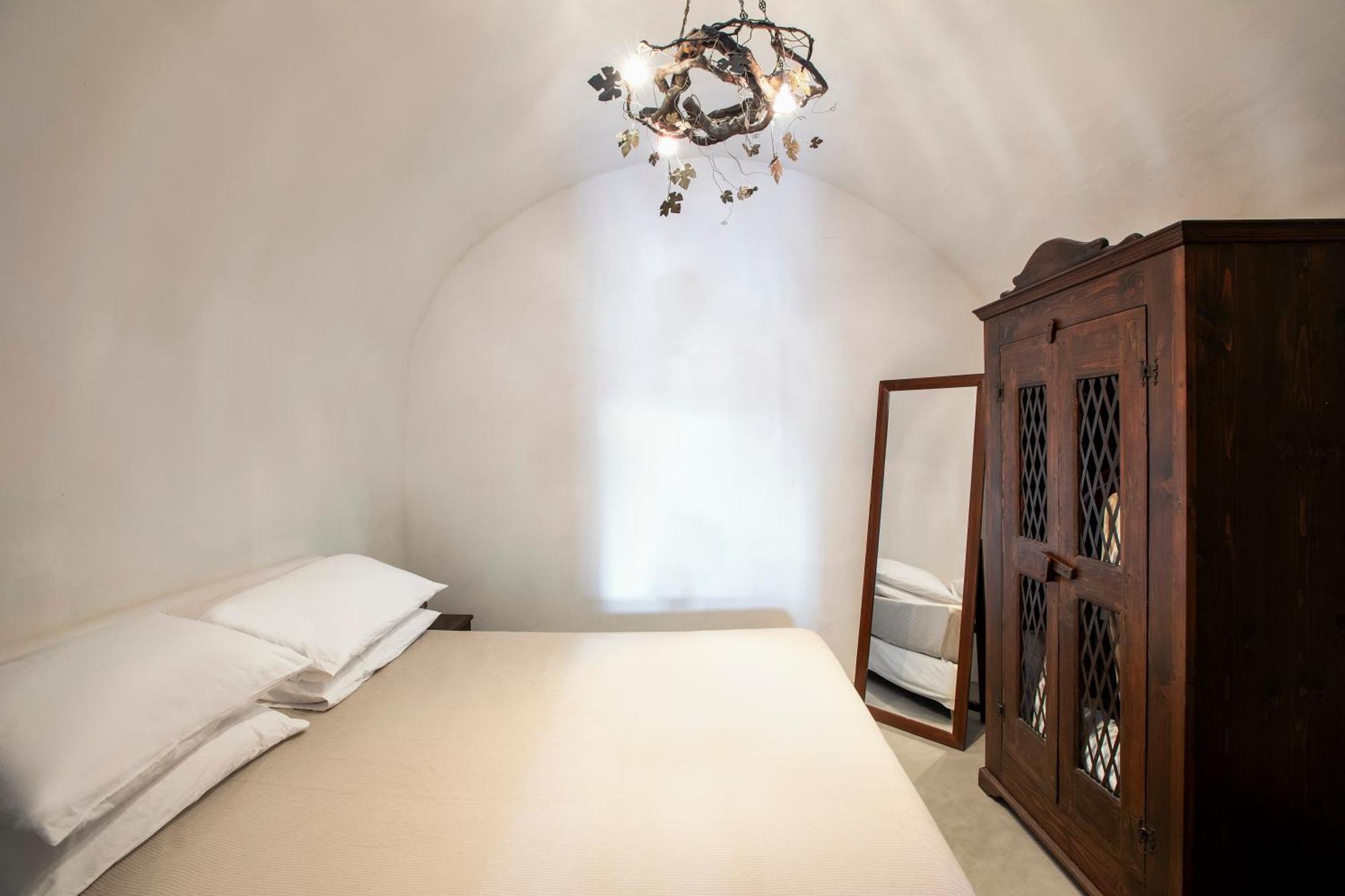 Ducato Wine Village Resort Megalochori (Santorini)