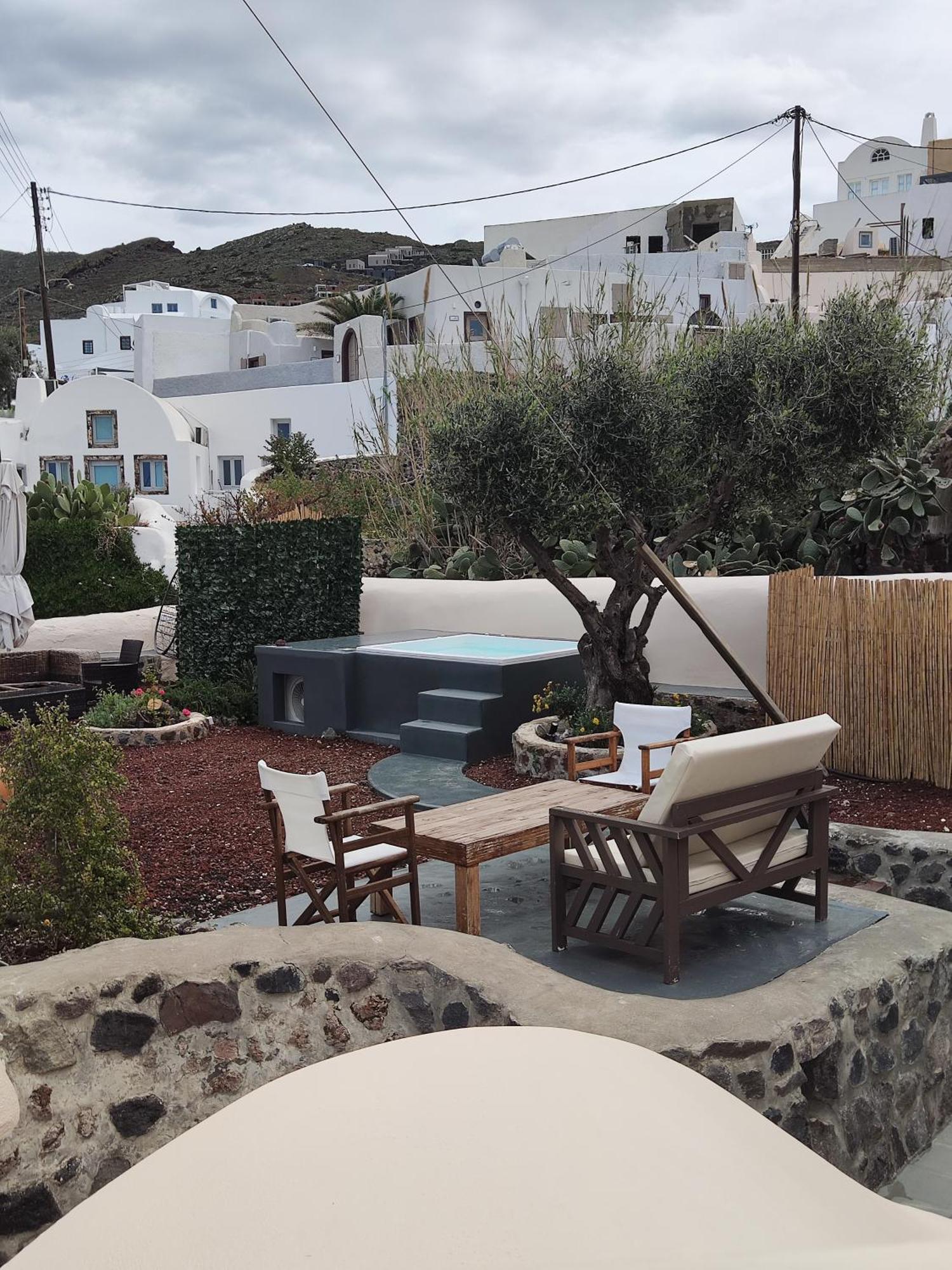 Elysian Elia Heritage 3* Oia (Santorini)