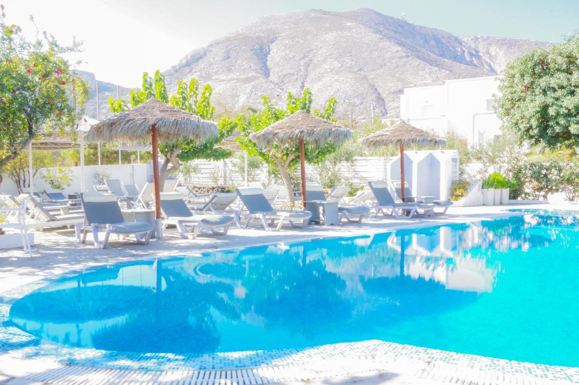 Mohitero Hotel Kamari (Santorini)