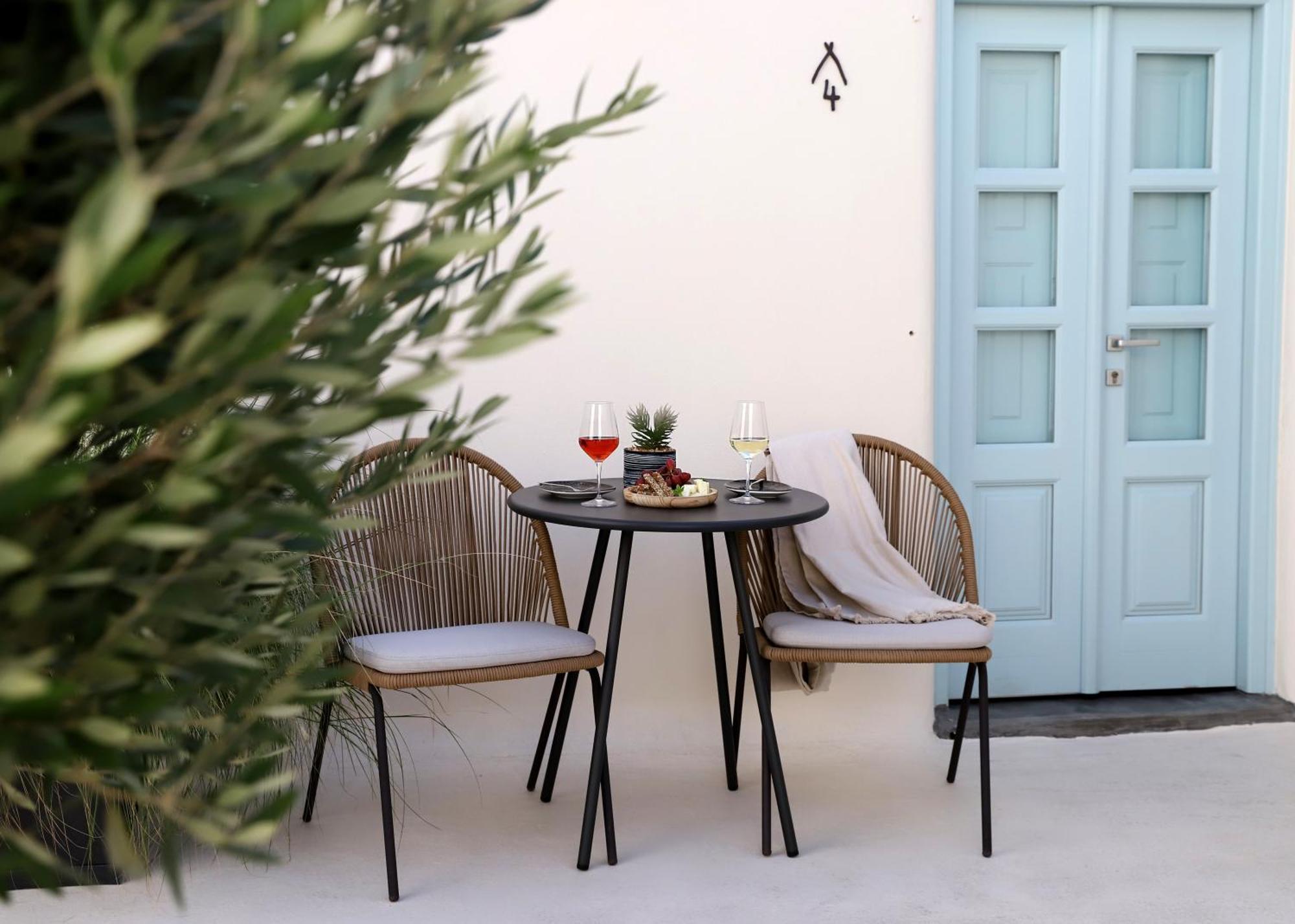 Arxegono Cave Santorini Hotel *