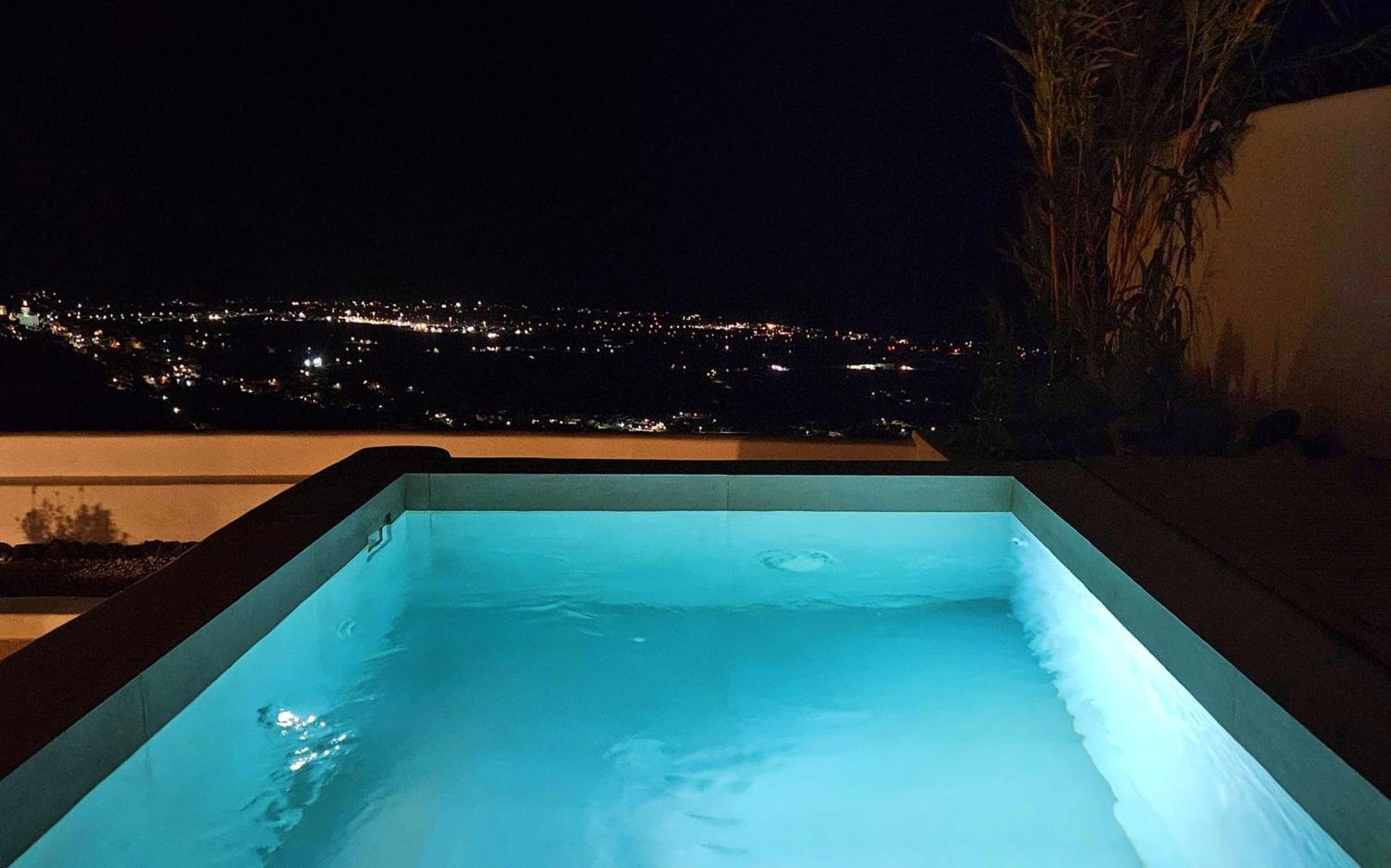 Martynou View *