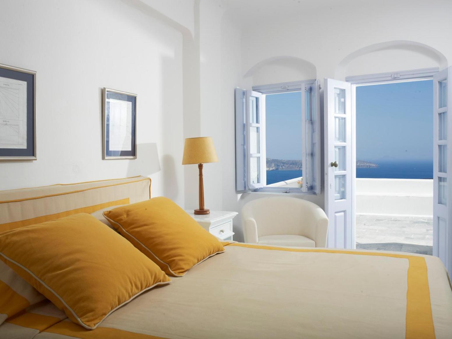 Aigialos Luxury Traditional Settlement Hotel Fira (Santorini)
