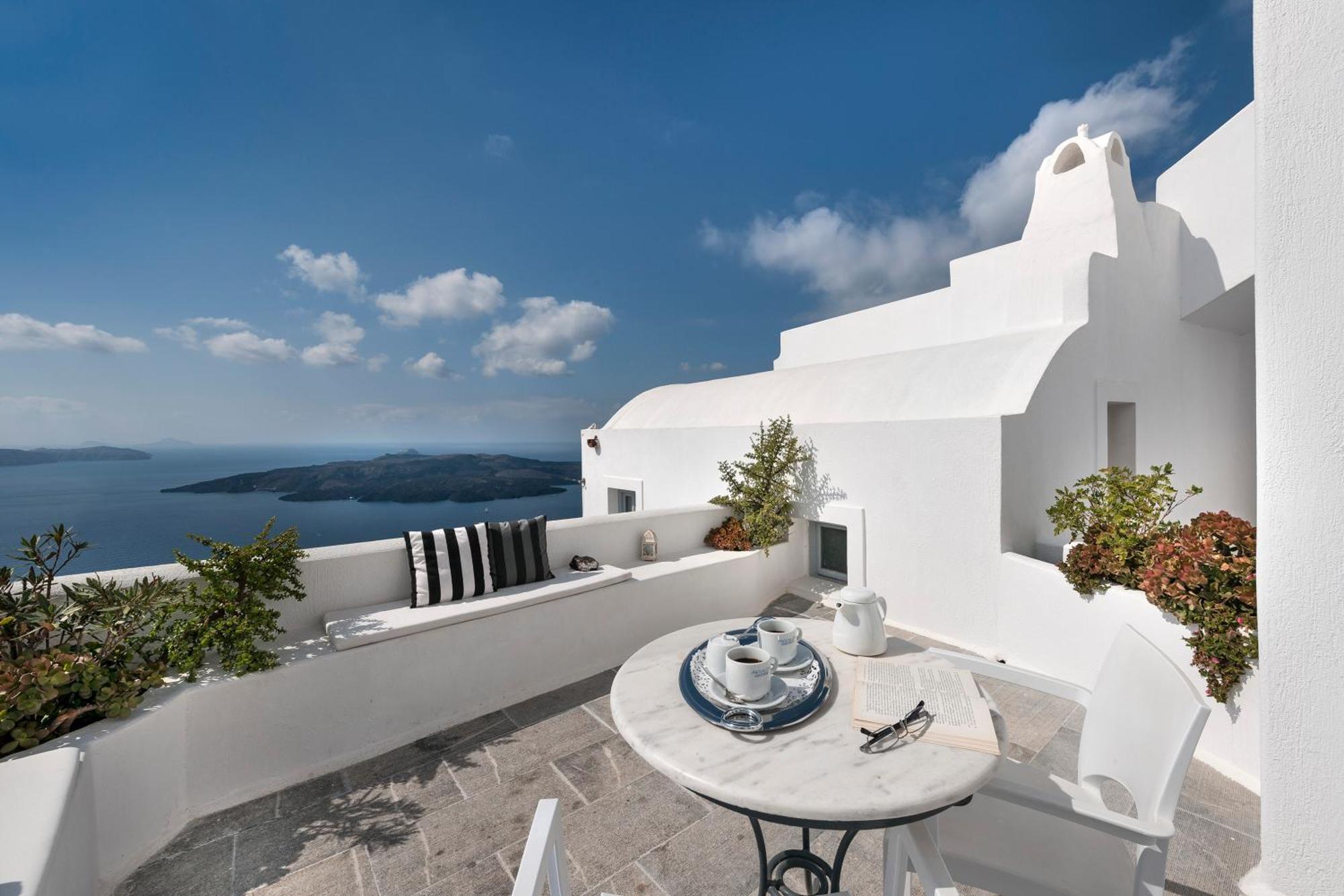 Aigialos Luxury Traditional Settlement Fira (Santorini)