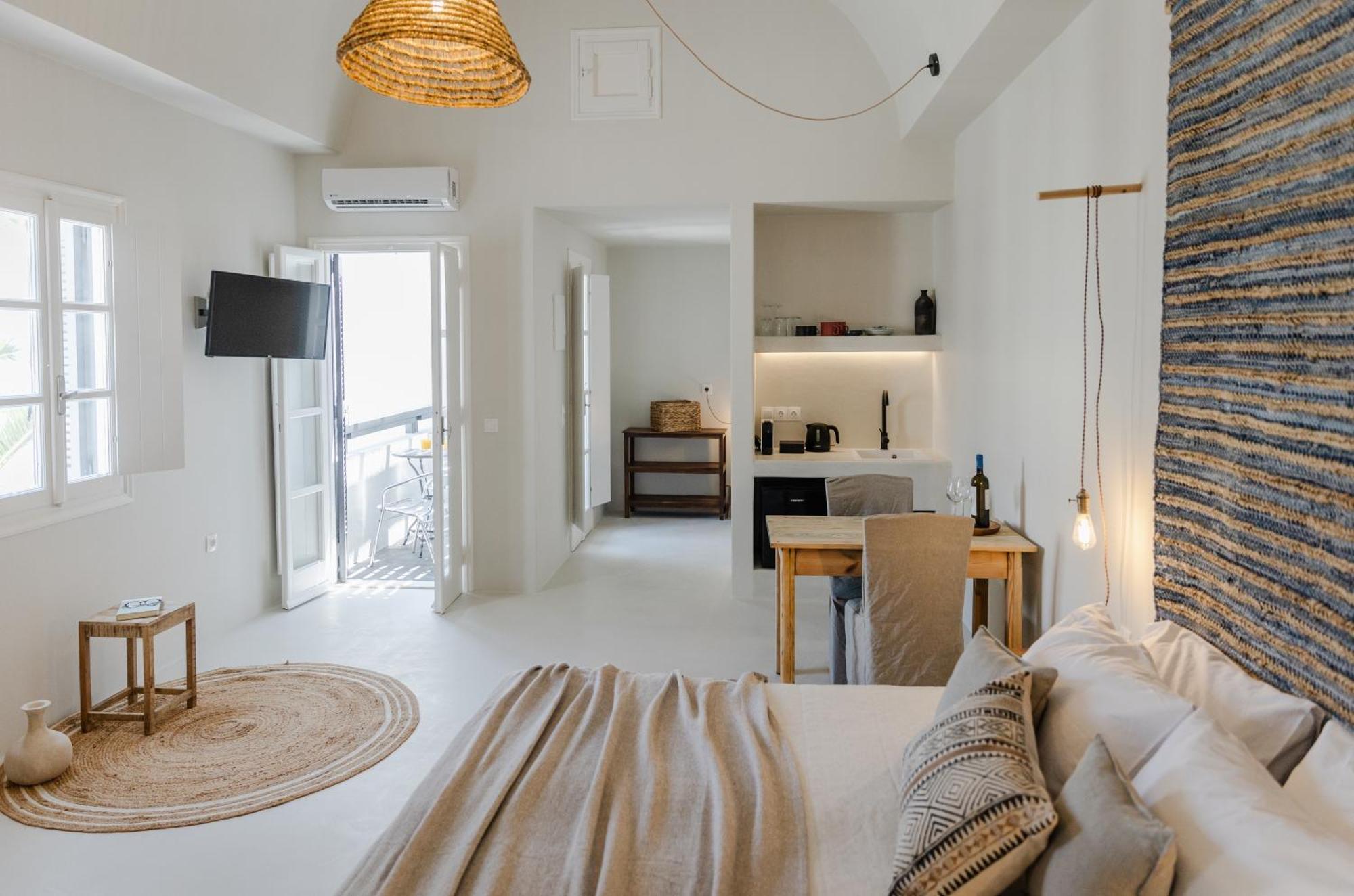 Scorpios Hotel 4*