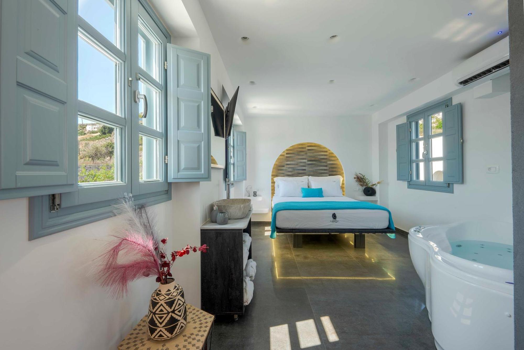 Blackstone Luxury Aparthotel