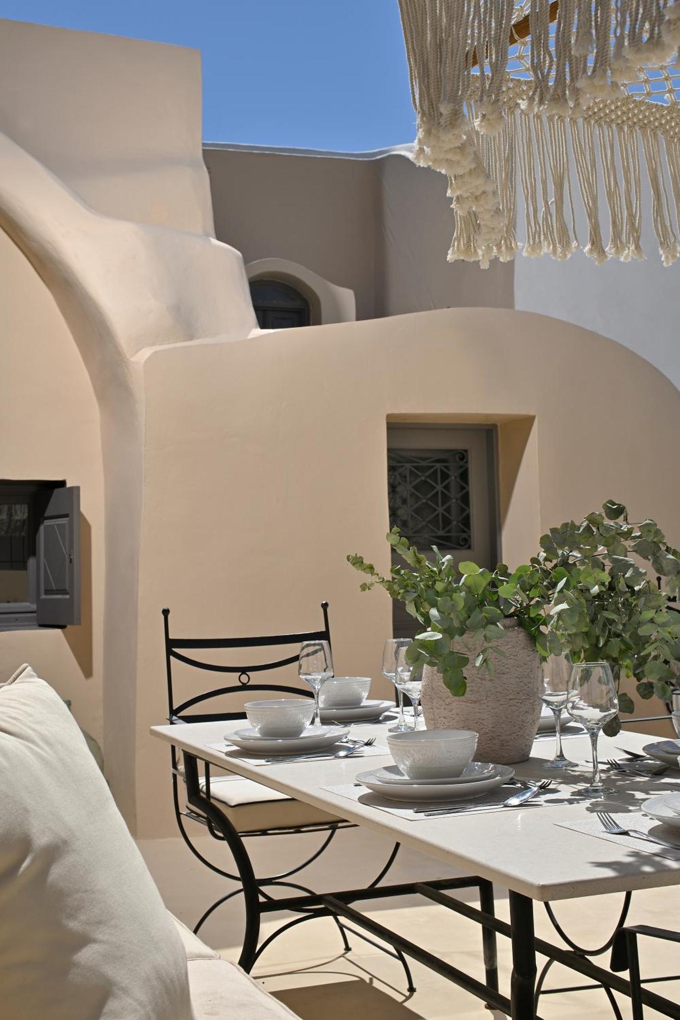 Unique Homes By K&k *
