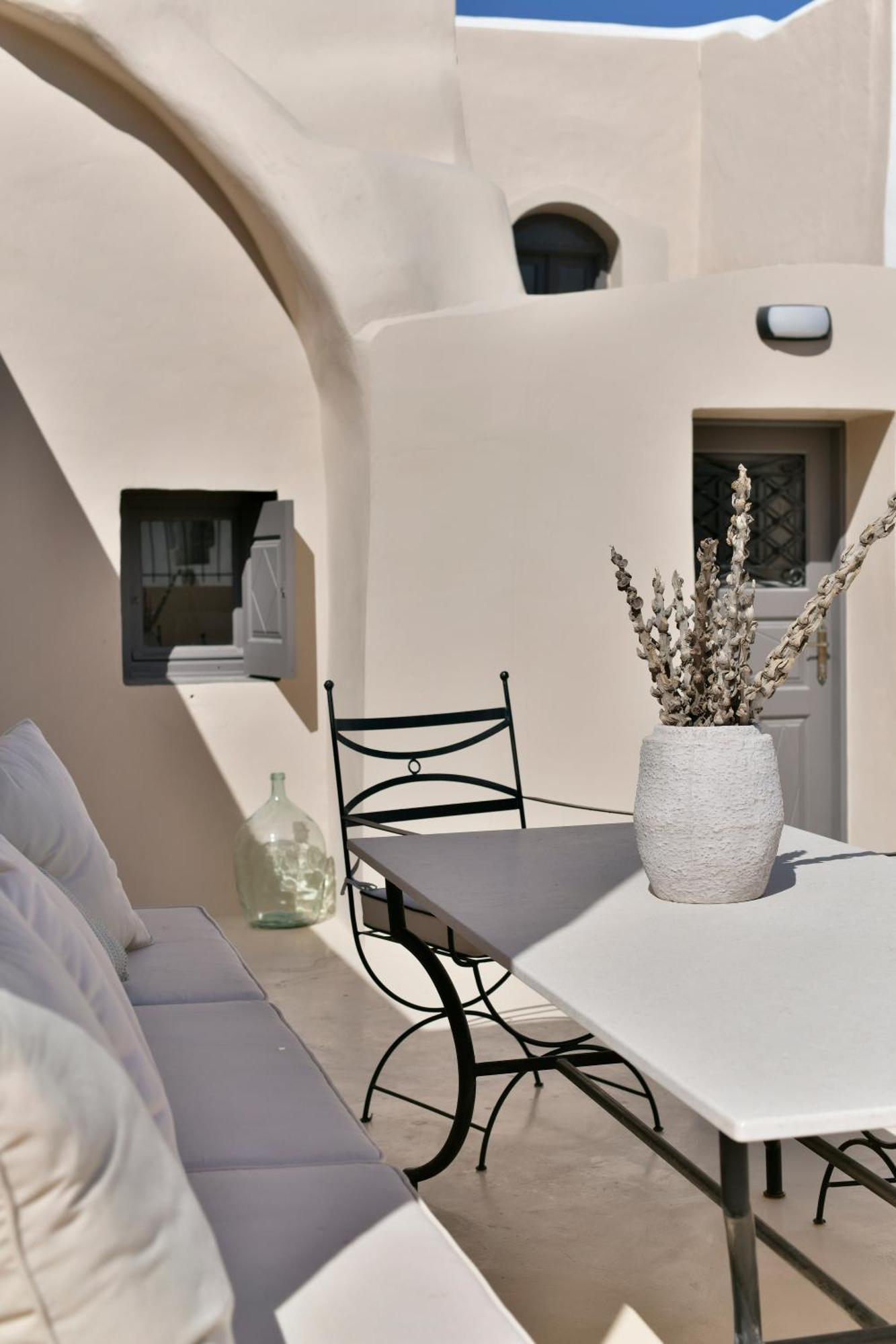 Unique Homes By K&k *