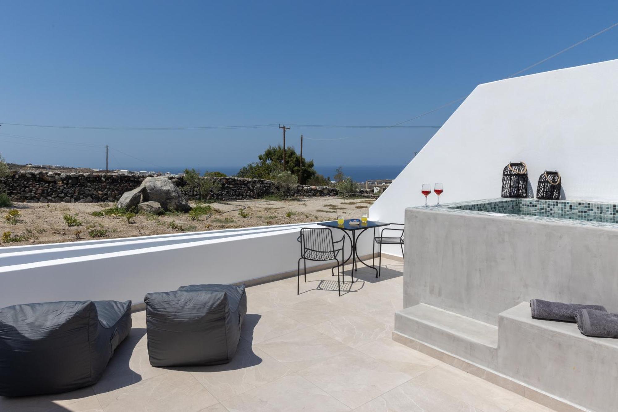 Theophrasti * Foinikia (Santorini)