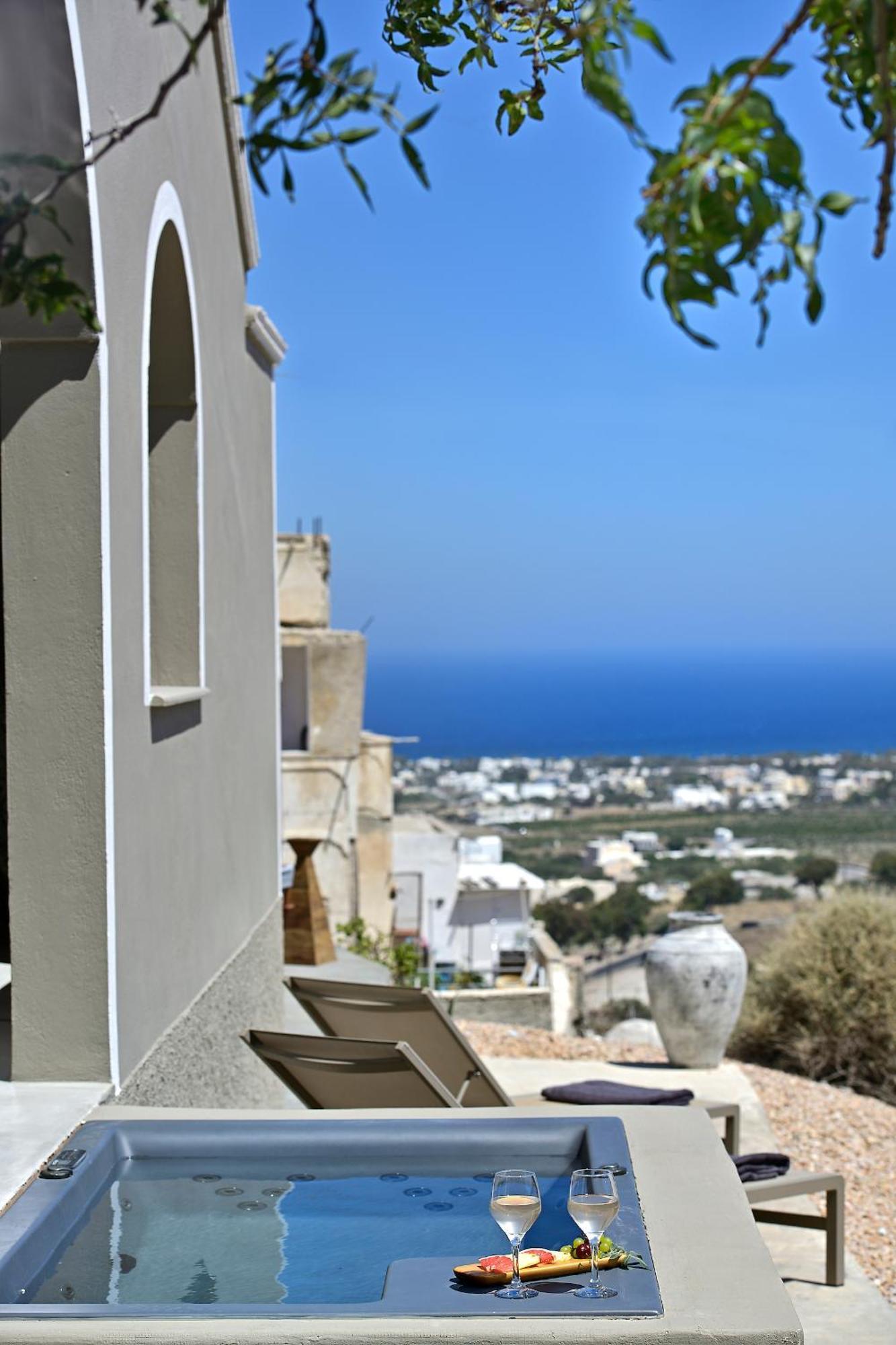 Altura Residences With Outdoor Hot Tubs By K&k *