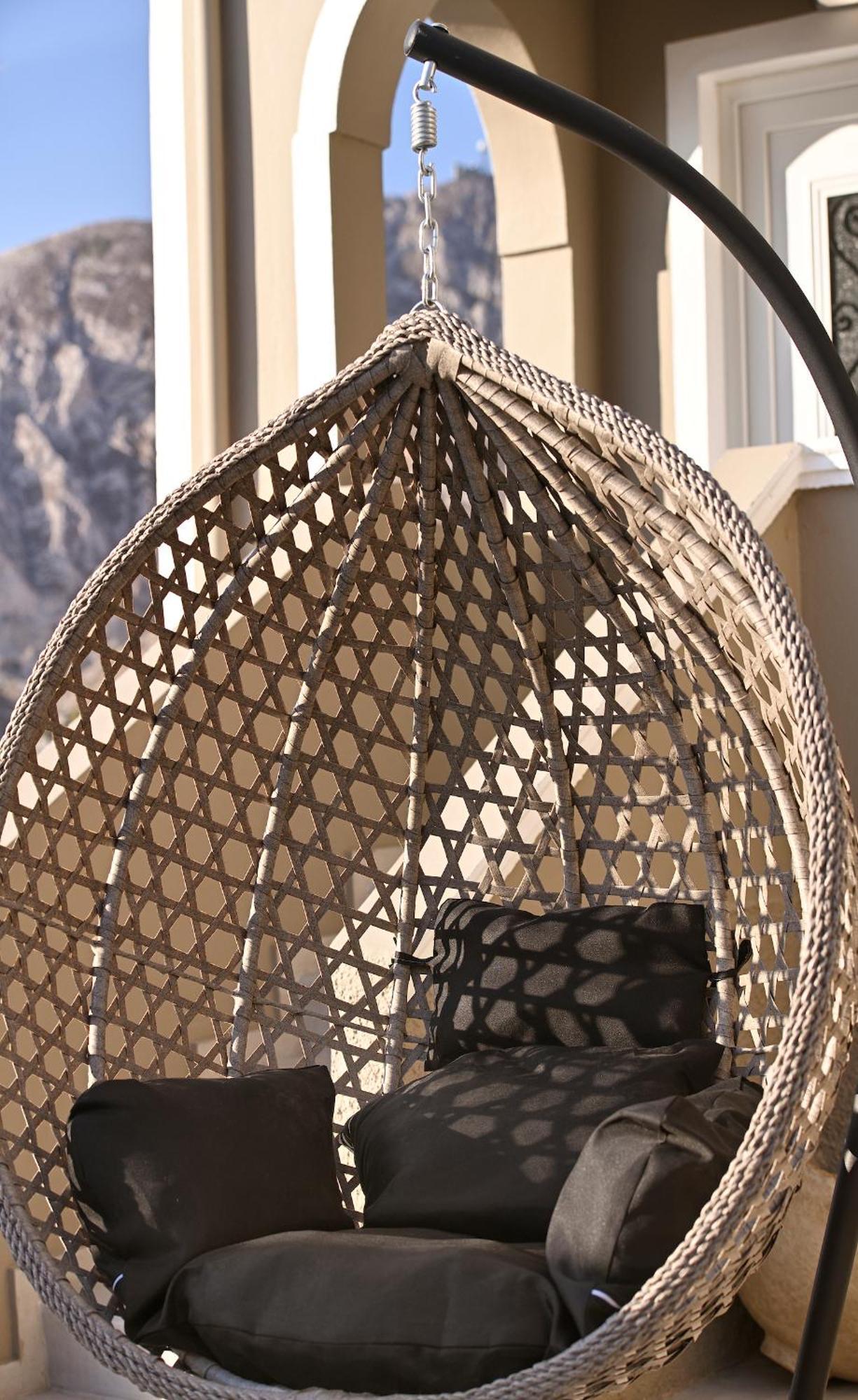 Altura Residences With Outdoor Hot Tubs By K&k * Exo Gonia