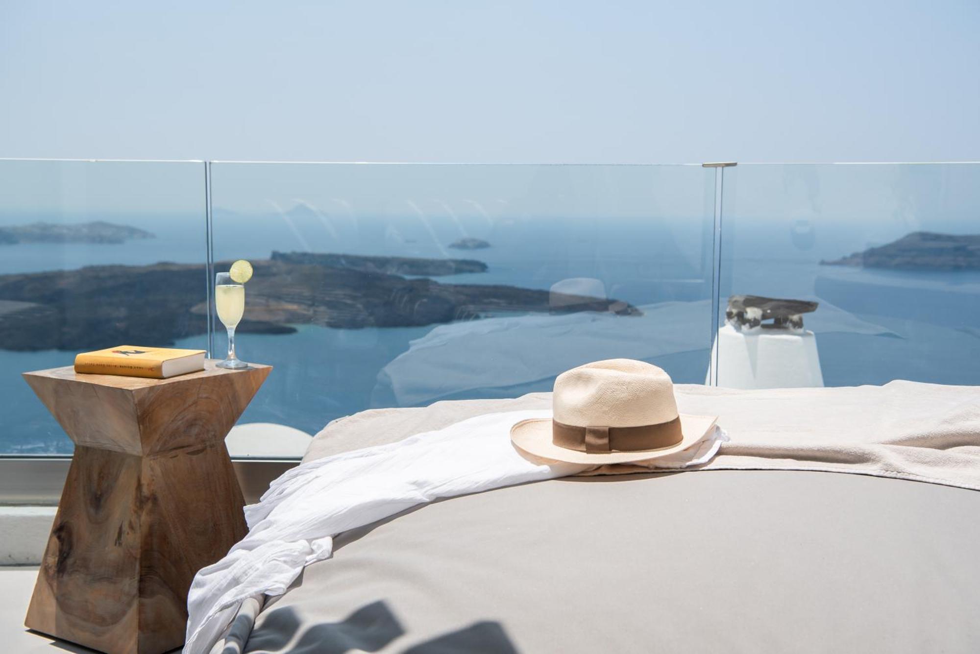 Villa Native Eco Imerovigli (Santorini)