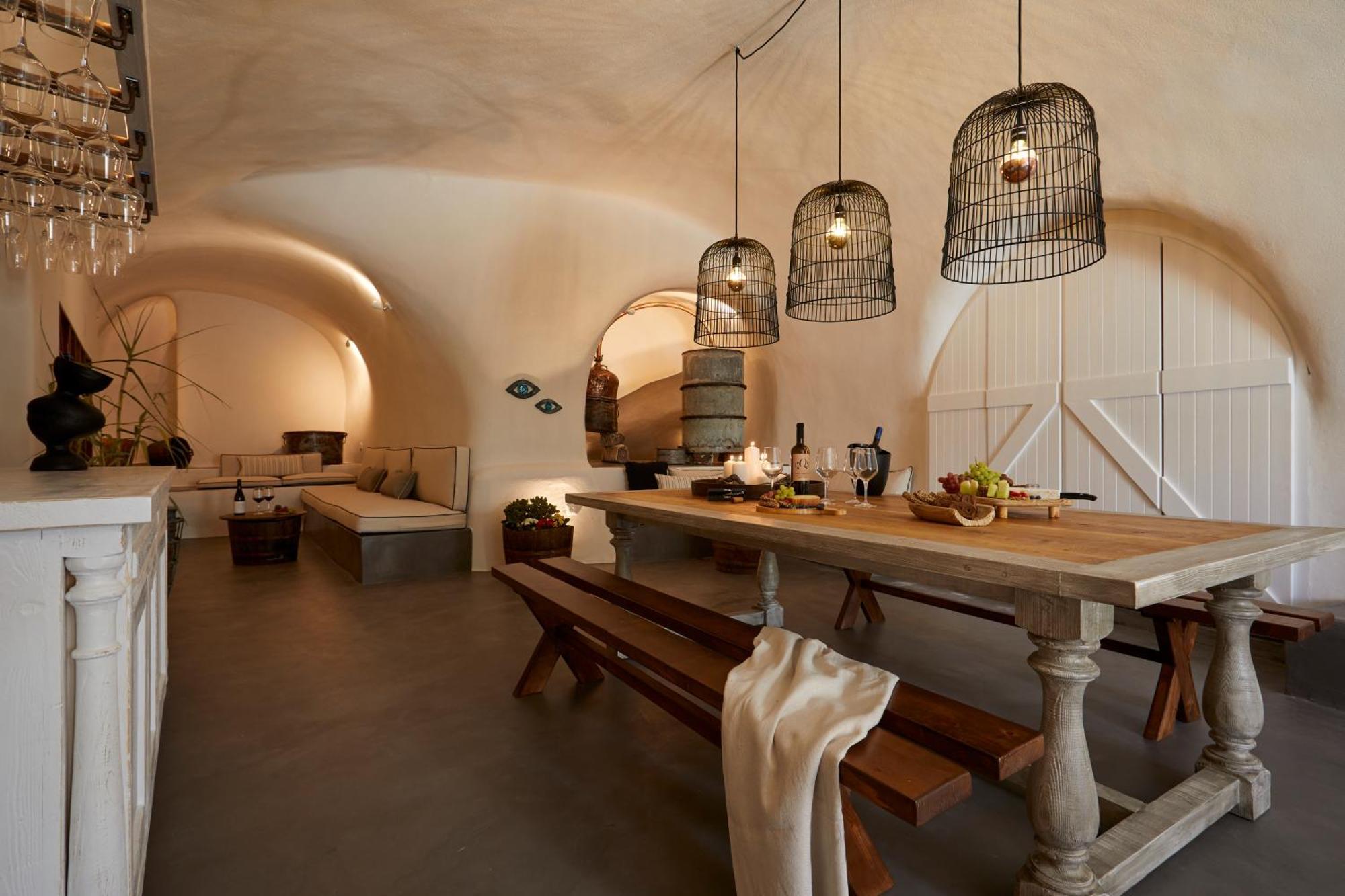 Arxegono Cave Santorini Hotel Pyrgos Kallistis