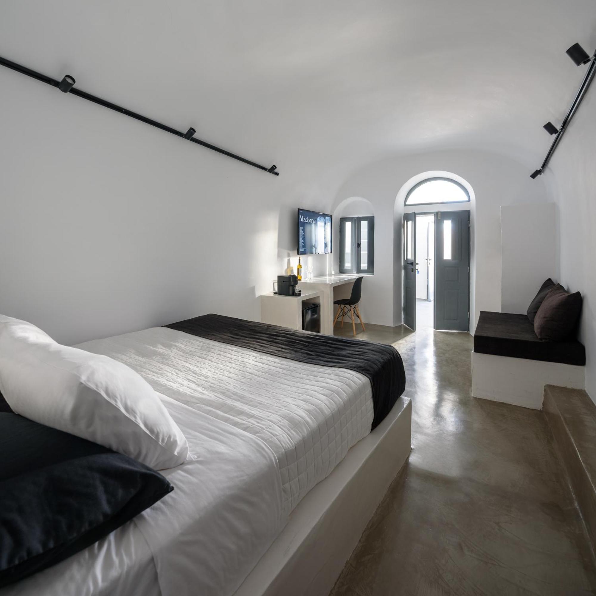 Apartment Cave *
