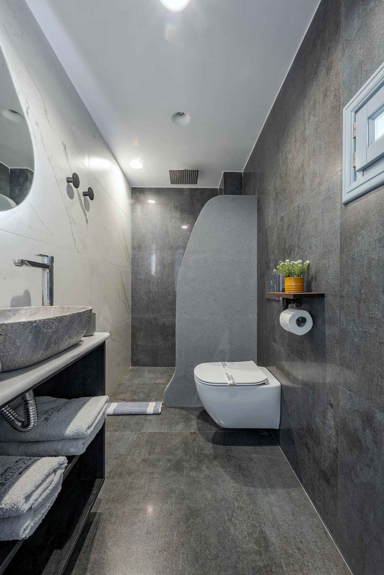 Blackstone Luxury Aparthotel