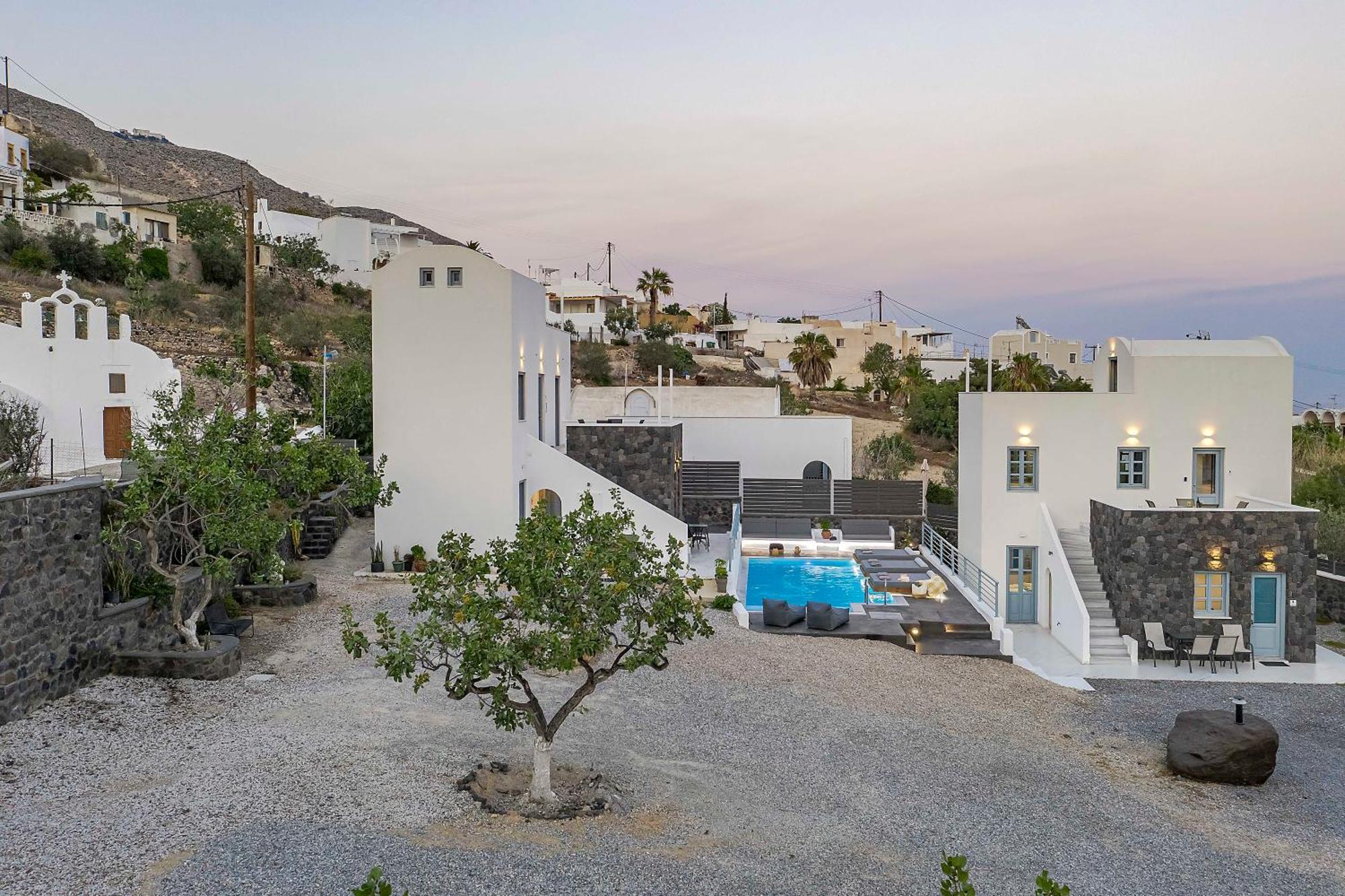 Blackstone Luxury Emporio (Santorini)