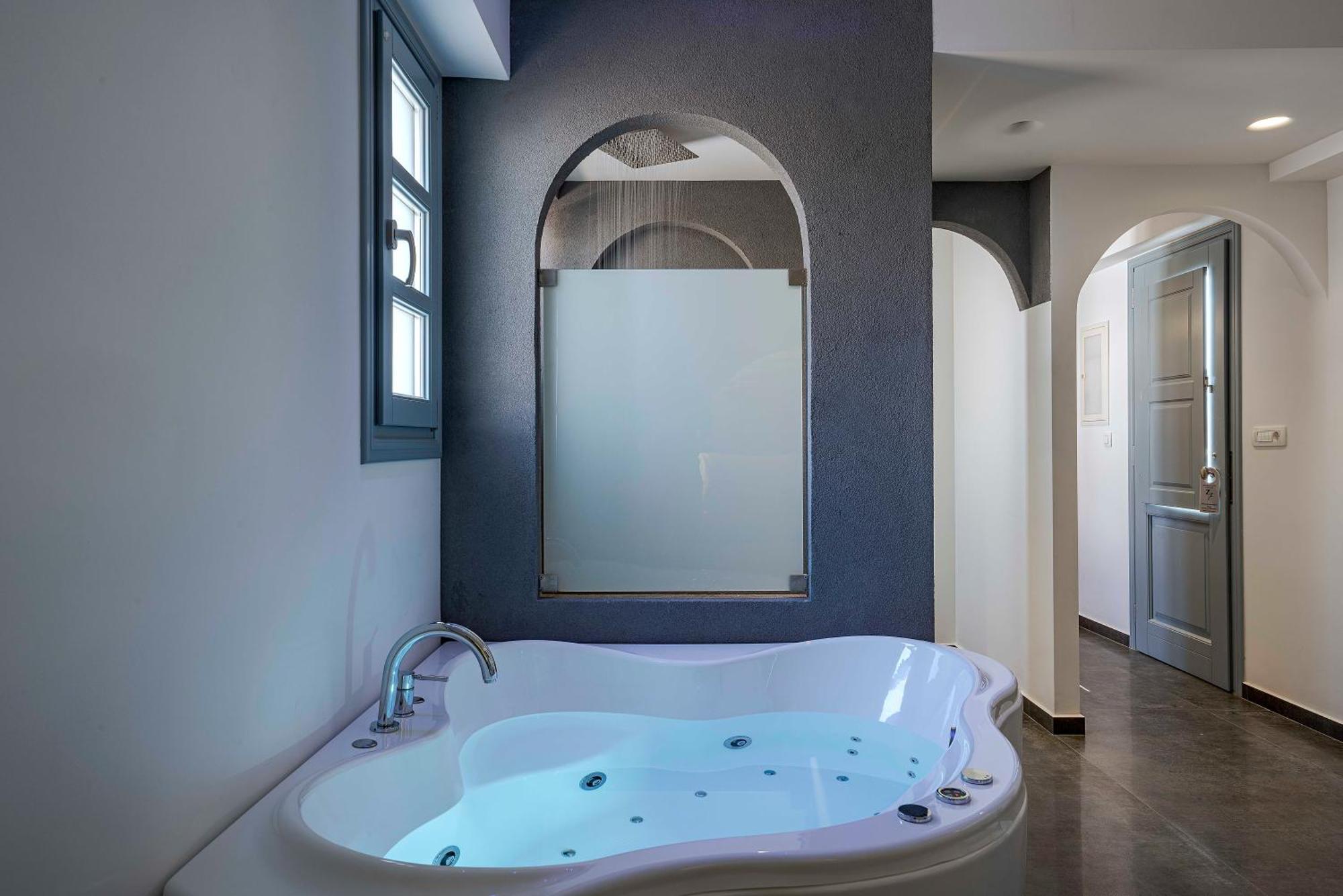 Blackstone Luxury Aparthotel *