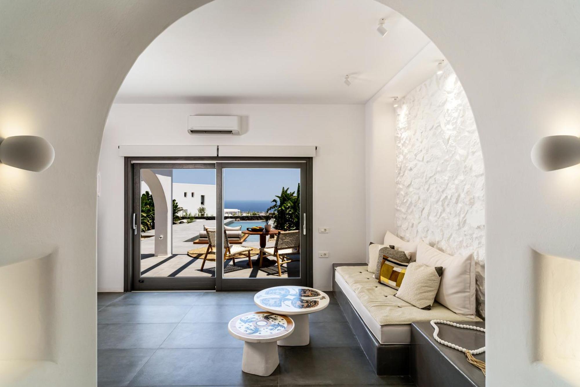 Numa Santorini Fira (Santorini)