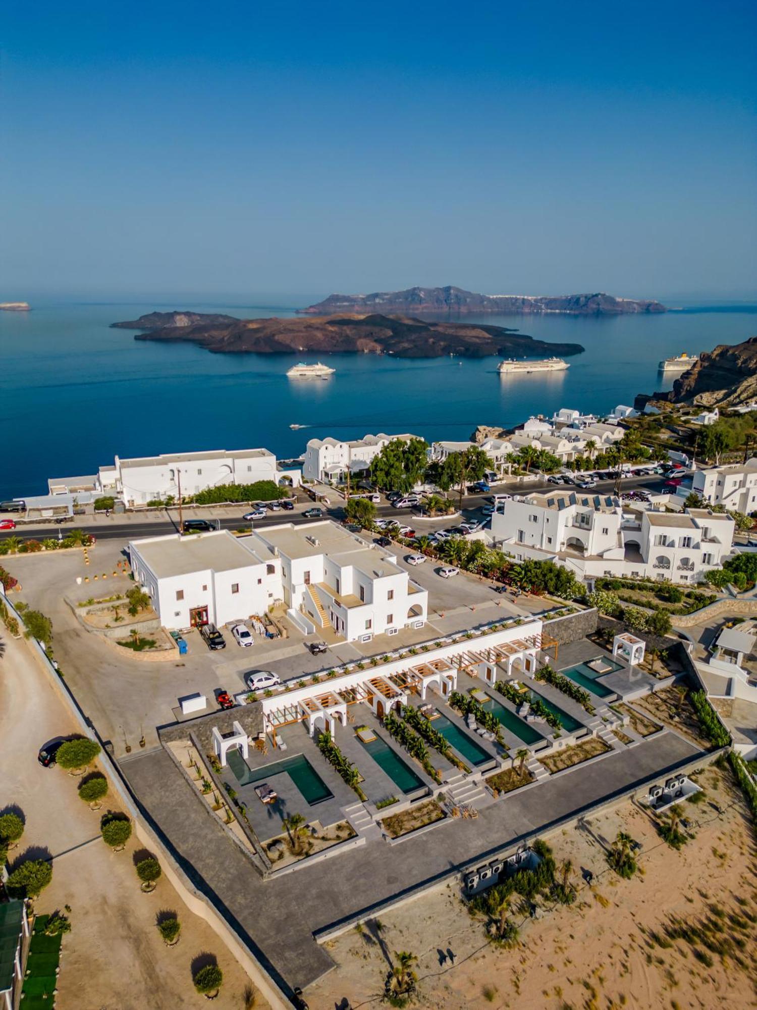 Numa Santorini