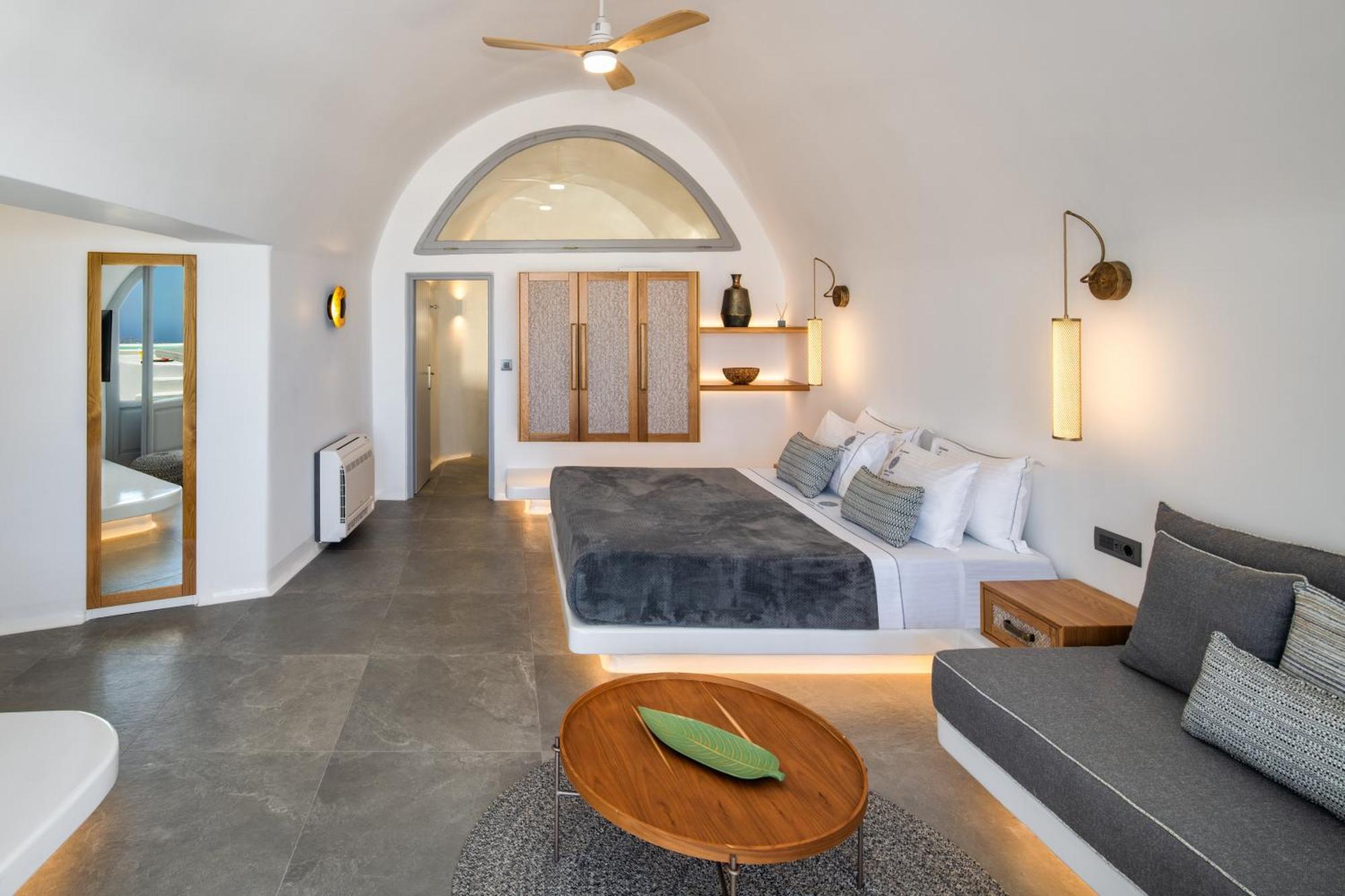 Eteoro Suites