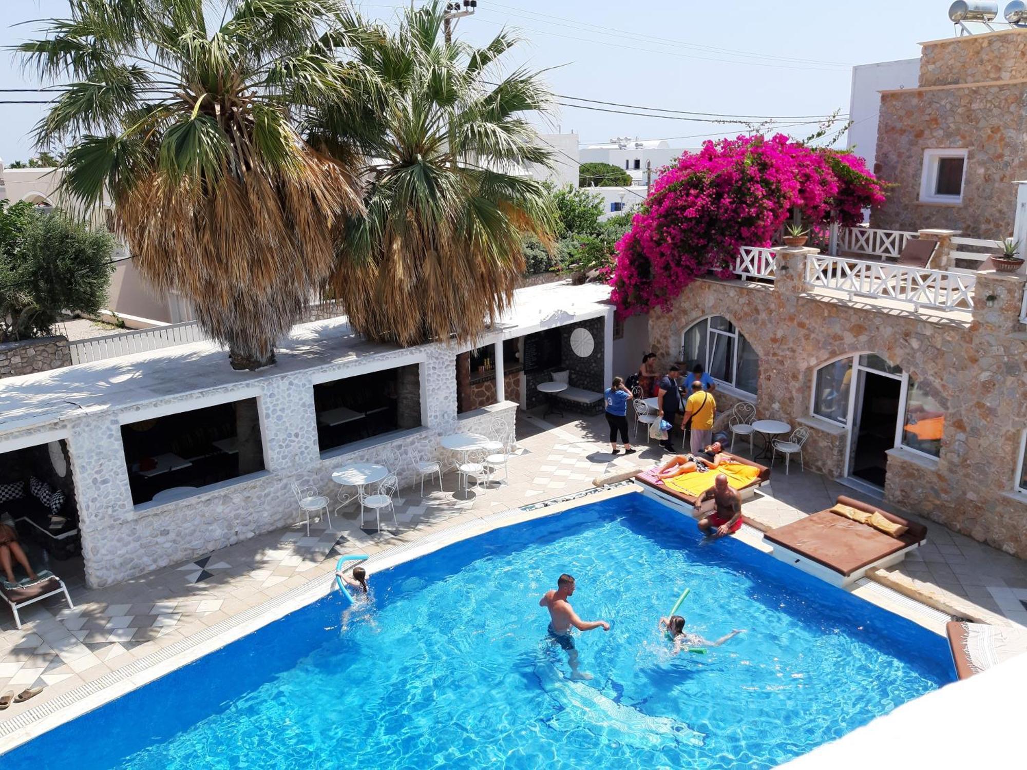 Aparthotel Atalos