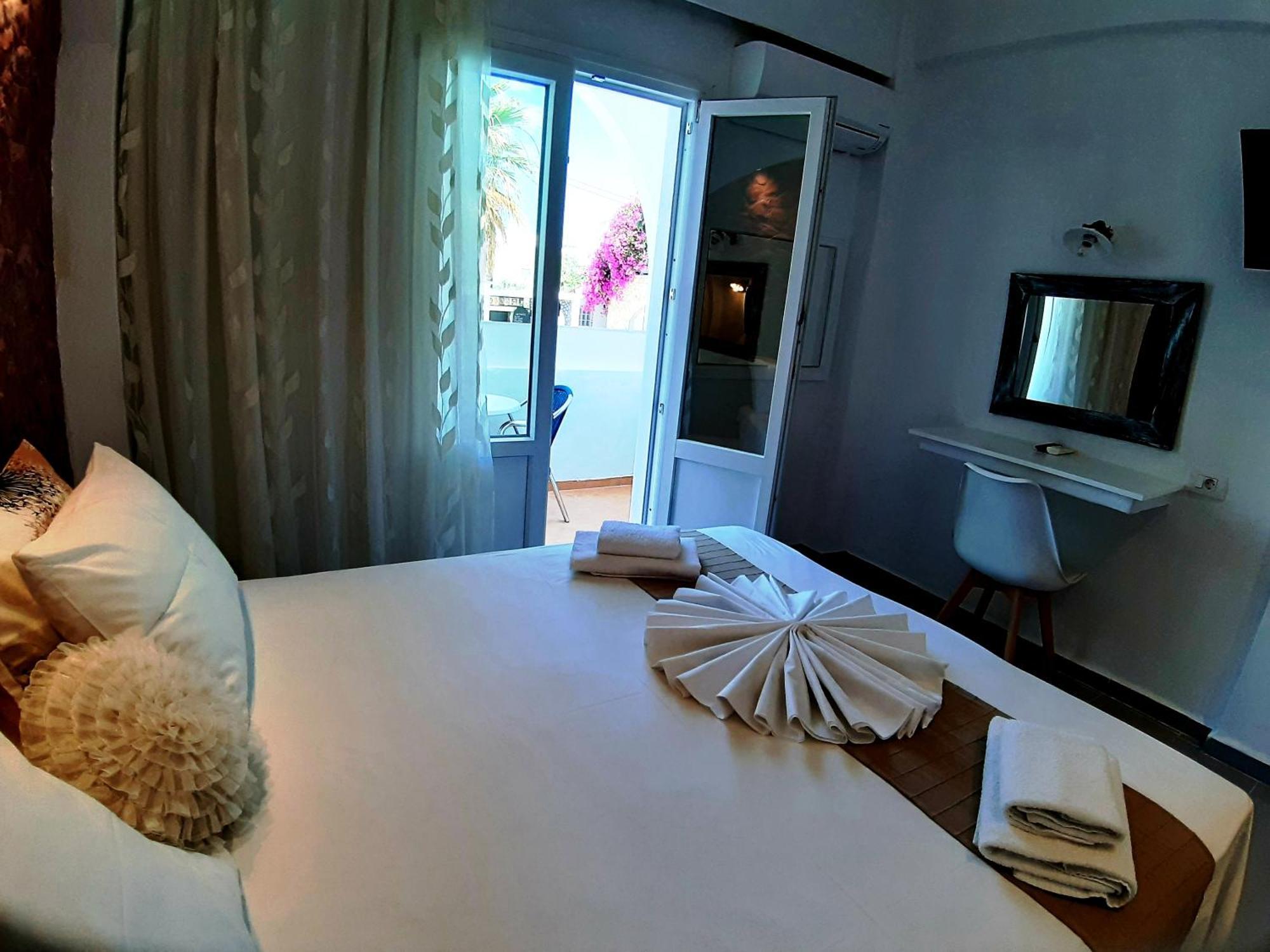 Atalos Aparthotel