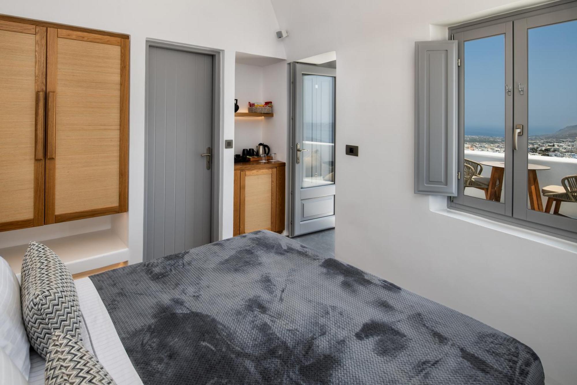 Eteoro Suites Imerovigli (Santorini)