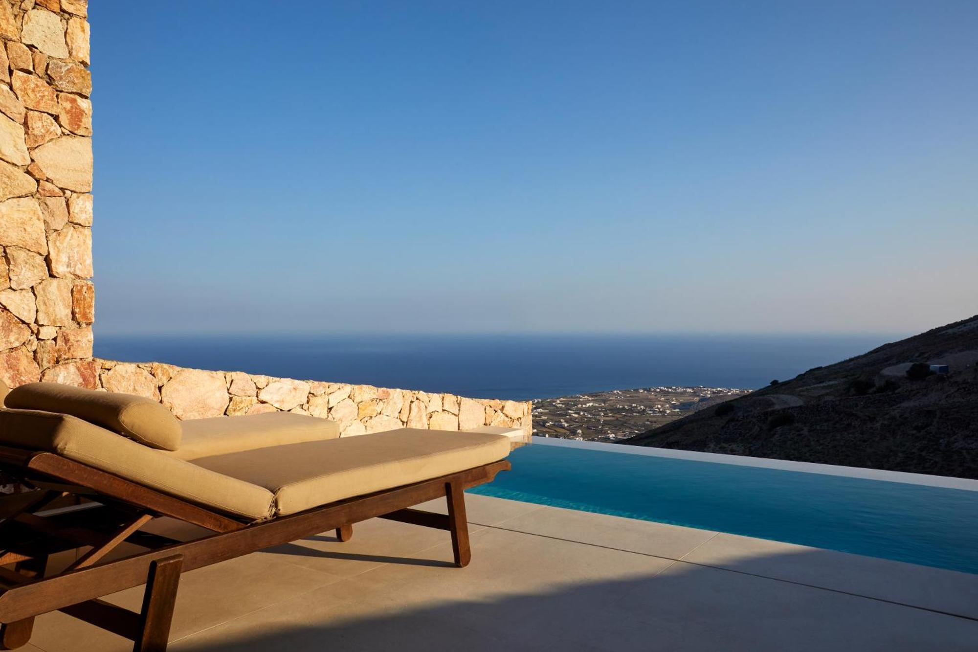 Santorini Sky, The Retreat Pyrgos Kallistis
