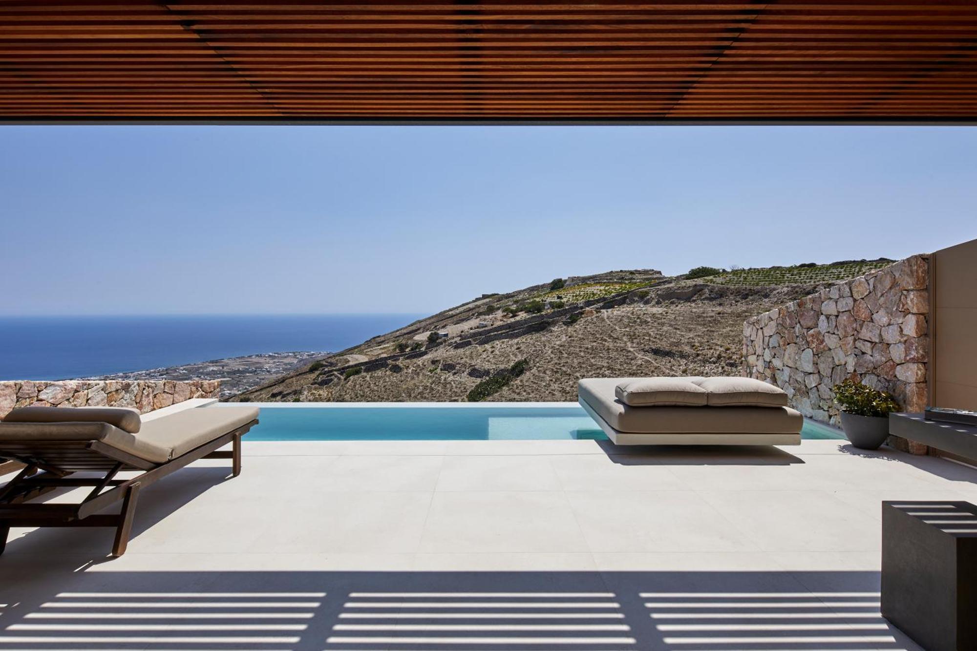 Santorini Sky, The Retreat Villa *
