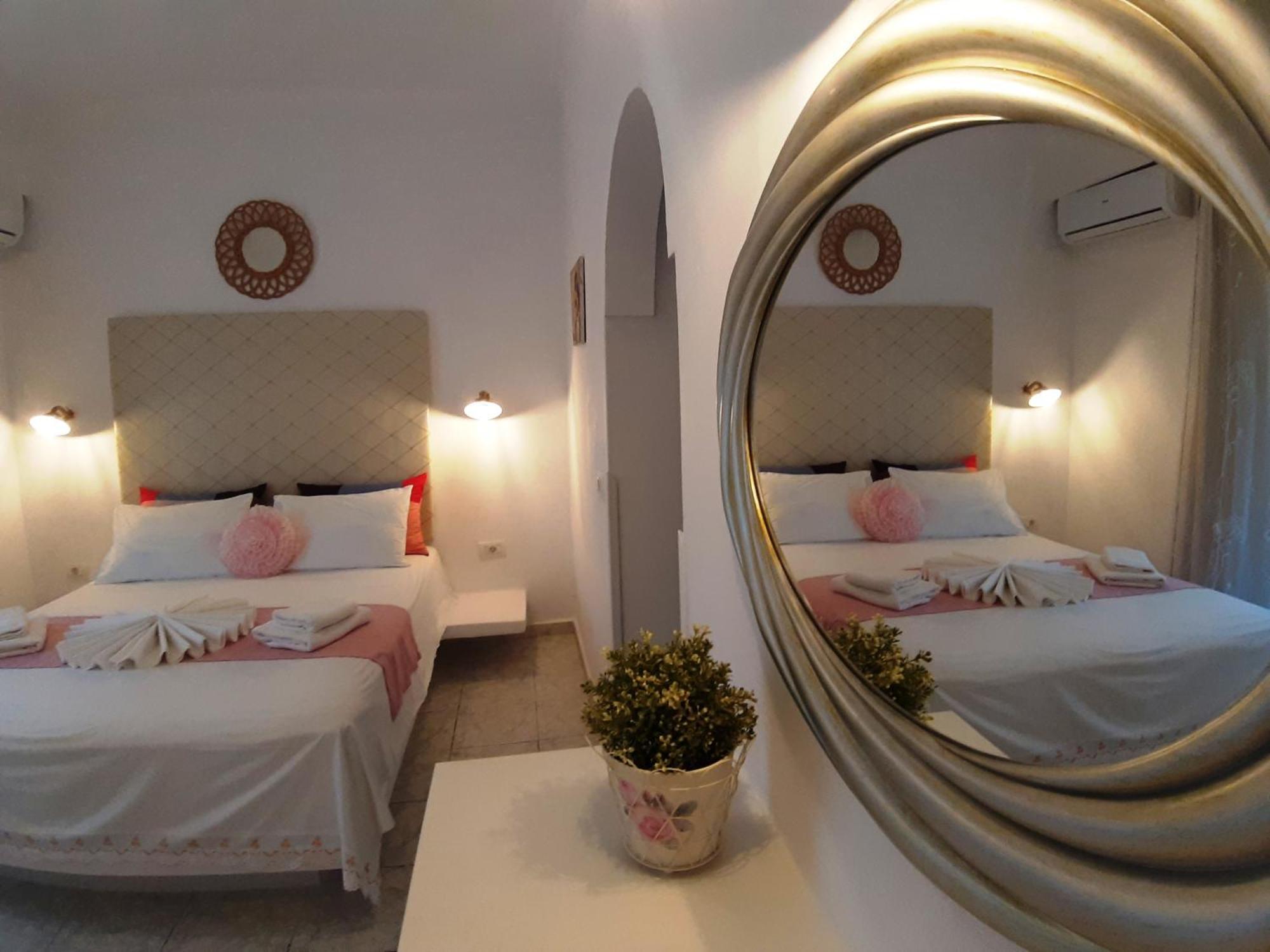 Atalos 3* Kamari (Santorini)