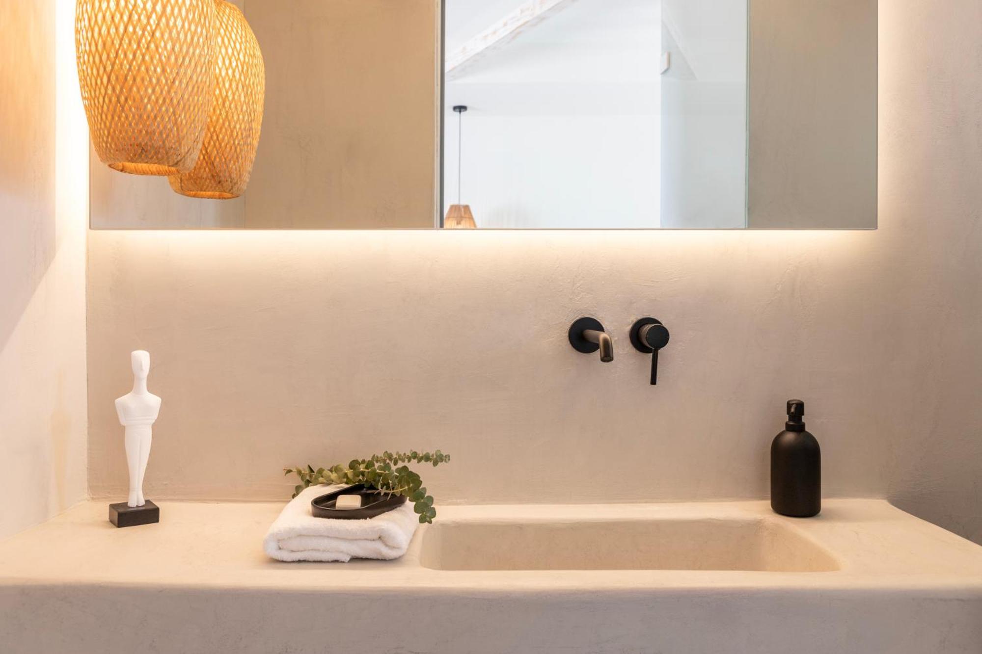 Frescoes Luxury Aparthotel *