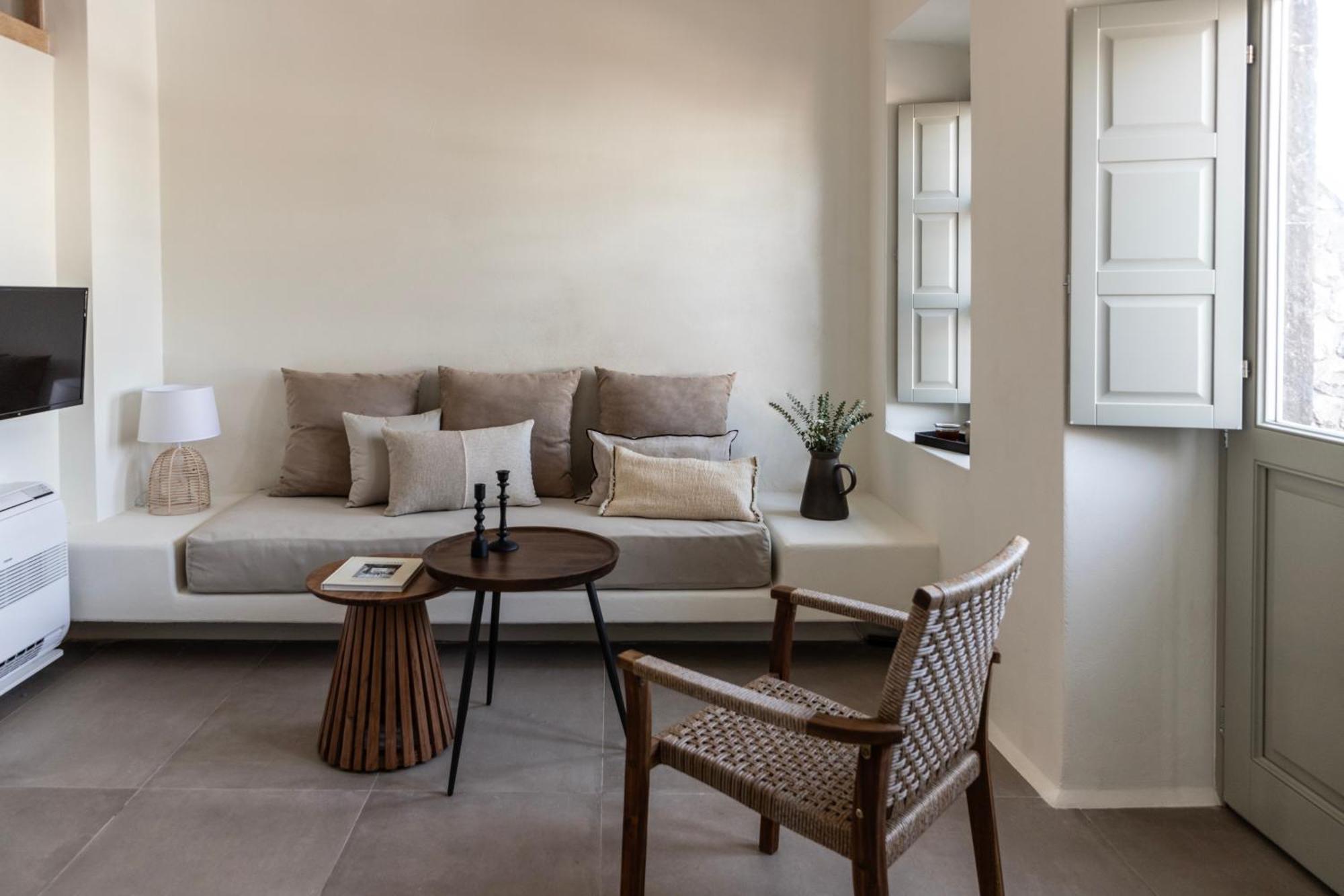 Frescoes Luxury Aparthotel