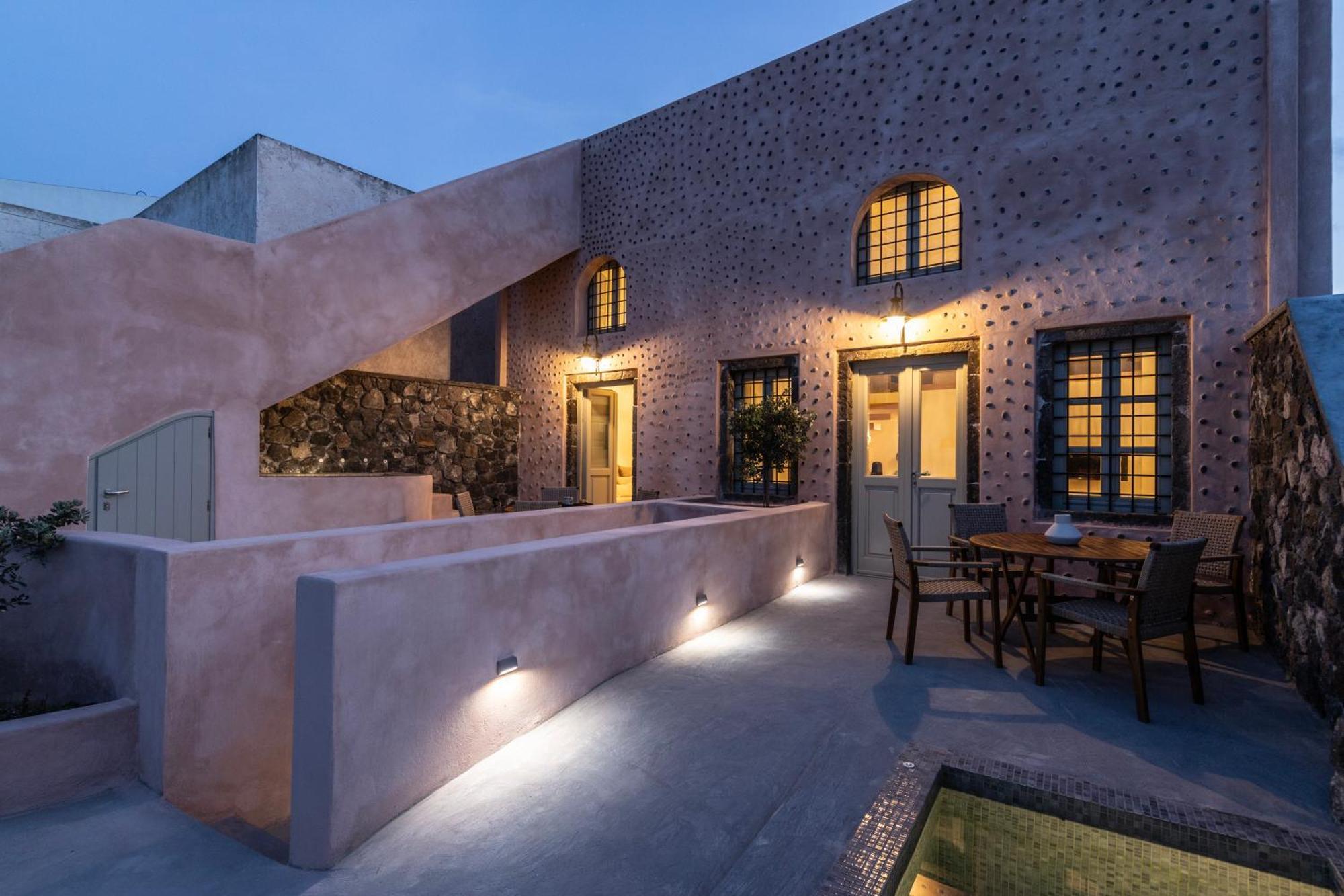 Frescoes Luxury Aparthotel *