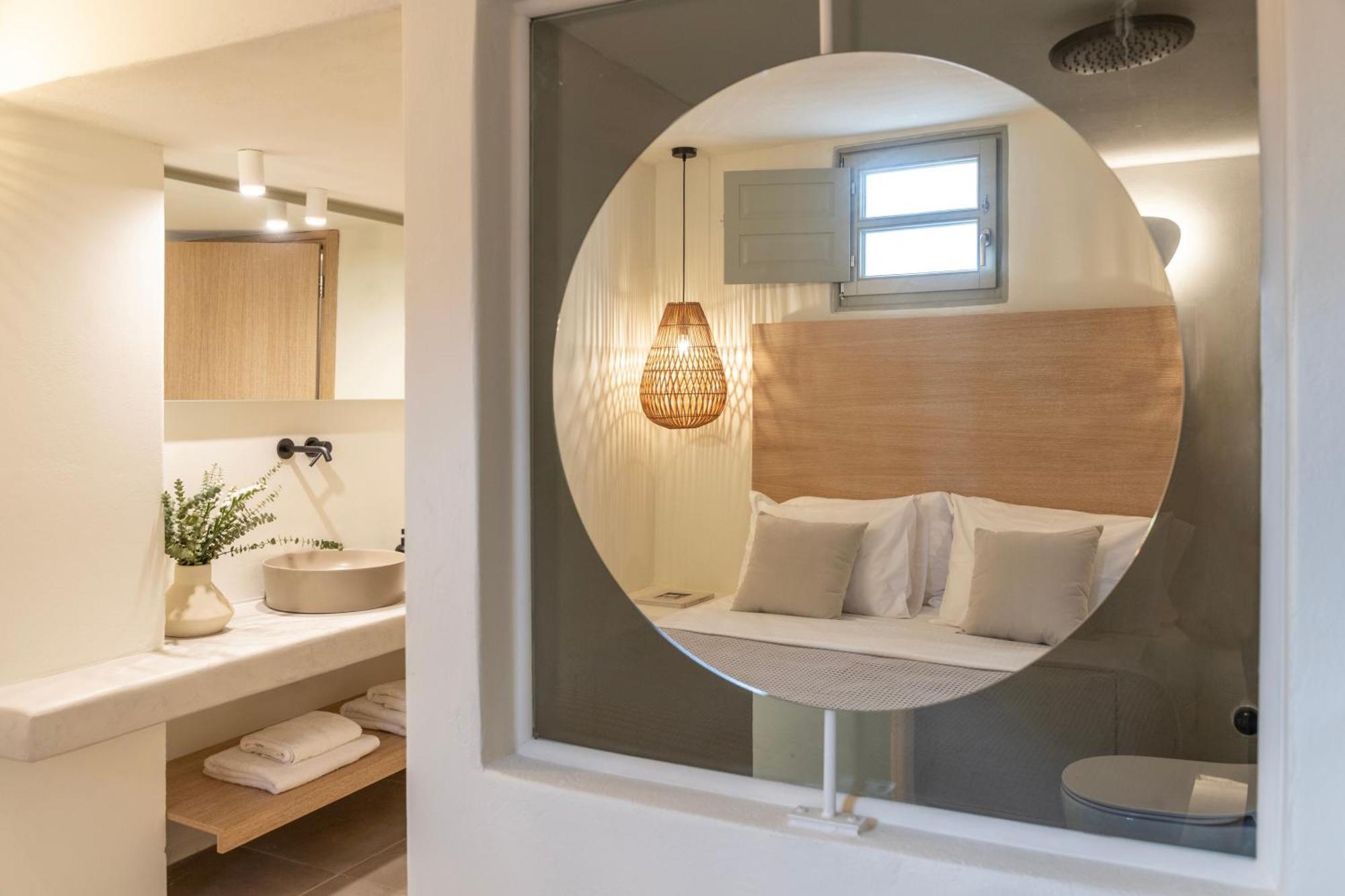 Aparthotel Frescoes Luxury Messaria (Santorini)