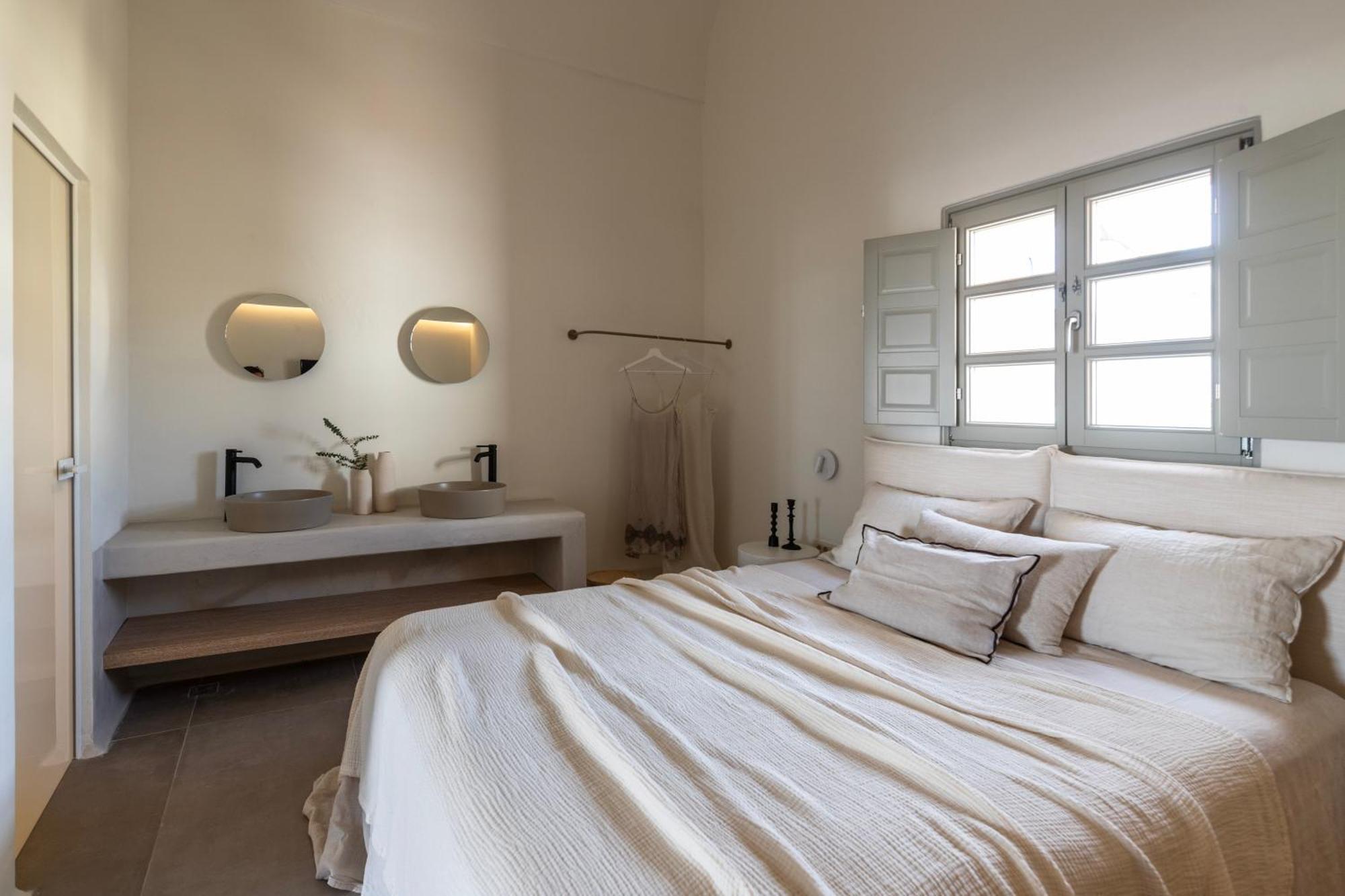 Frescoes Luxury Aparthotel *