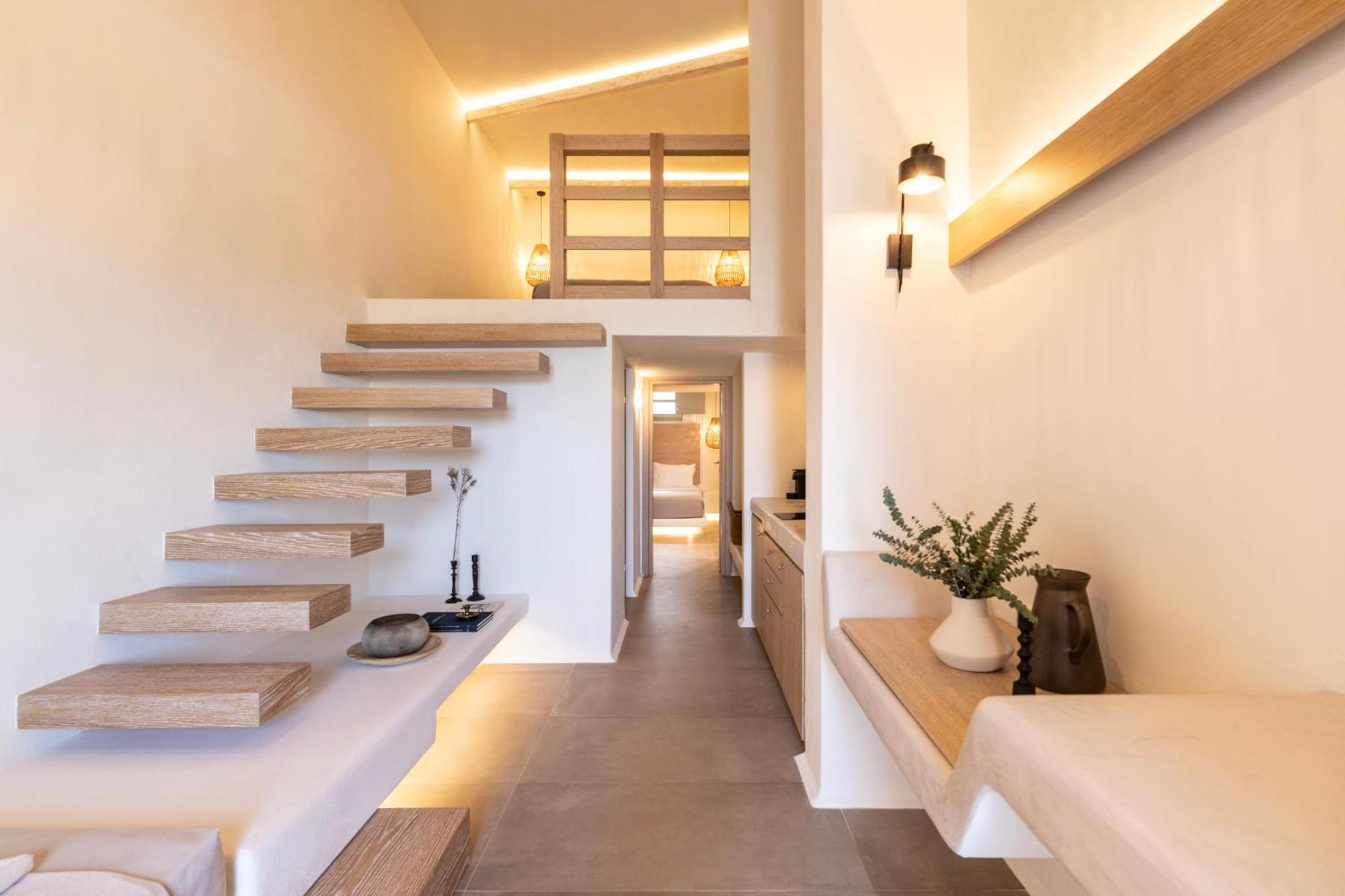 Frescoes Luxury Messaria (Santorini)