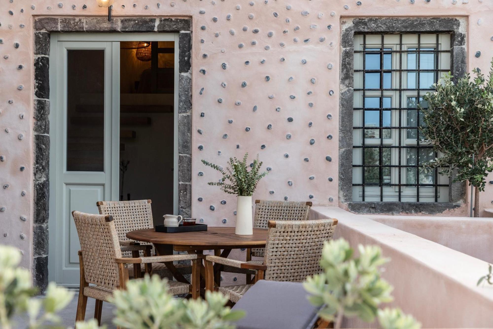 Aparthotel Frescoes Luxury Messaria (Santorini)