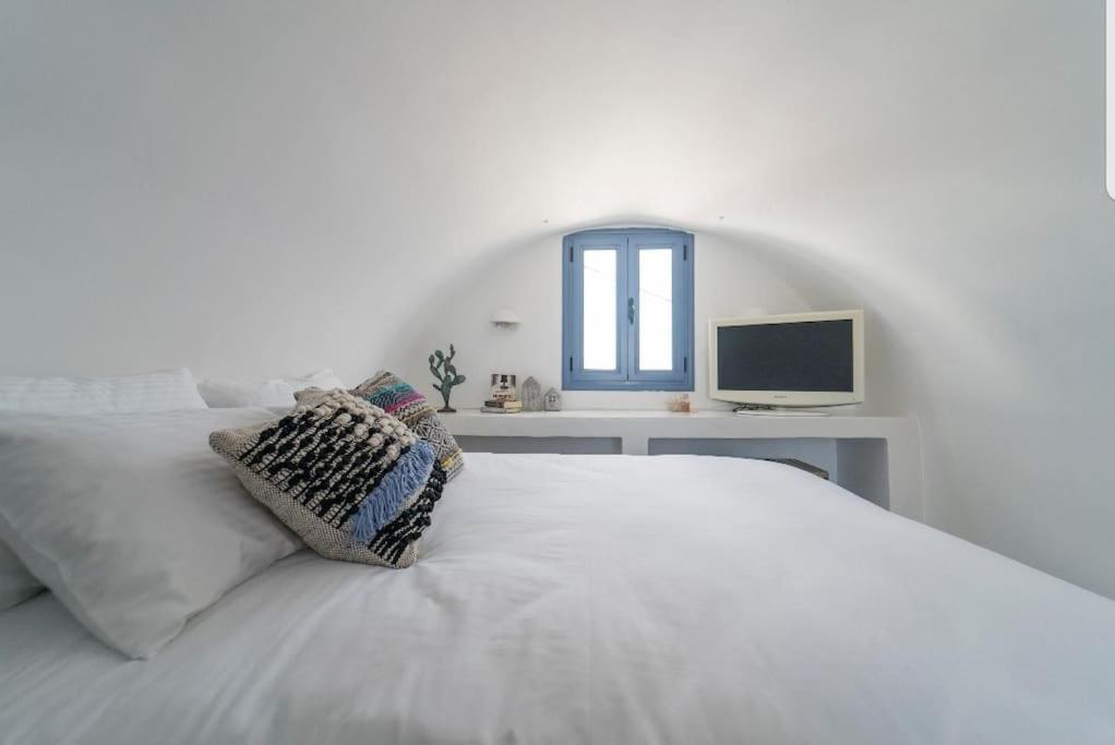 Apartment Dome Suite,hot Tub,sea View In Firostefani! *