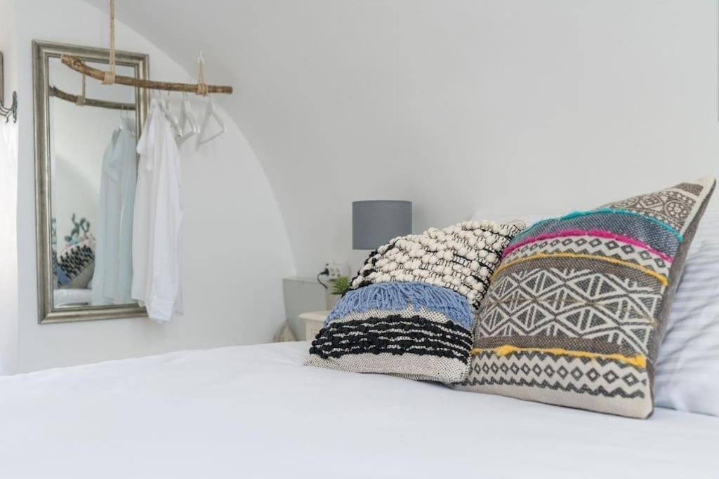 Dome Suite,hot Tub,sea View In Firostefani! *