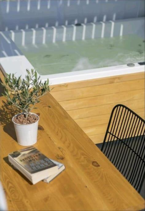 Dome Suite,hot Tub,sea View In Firostefani! *