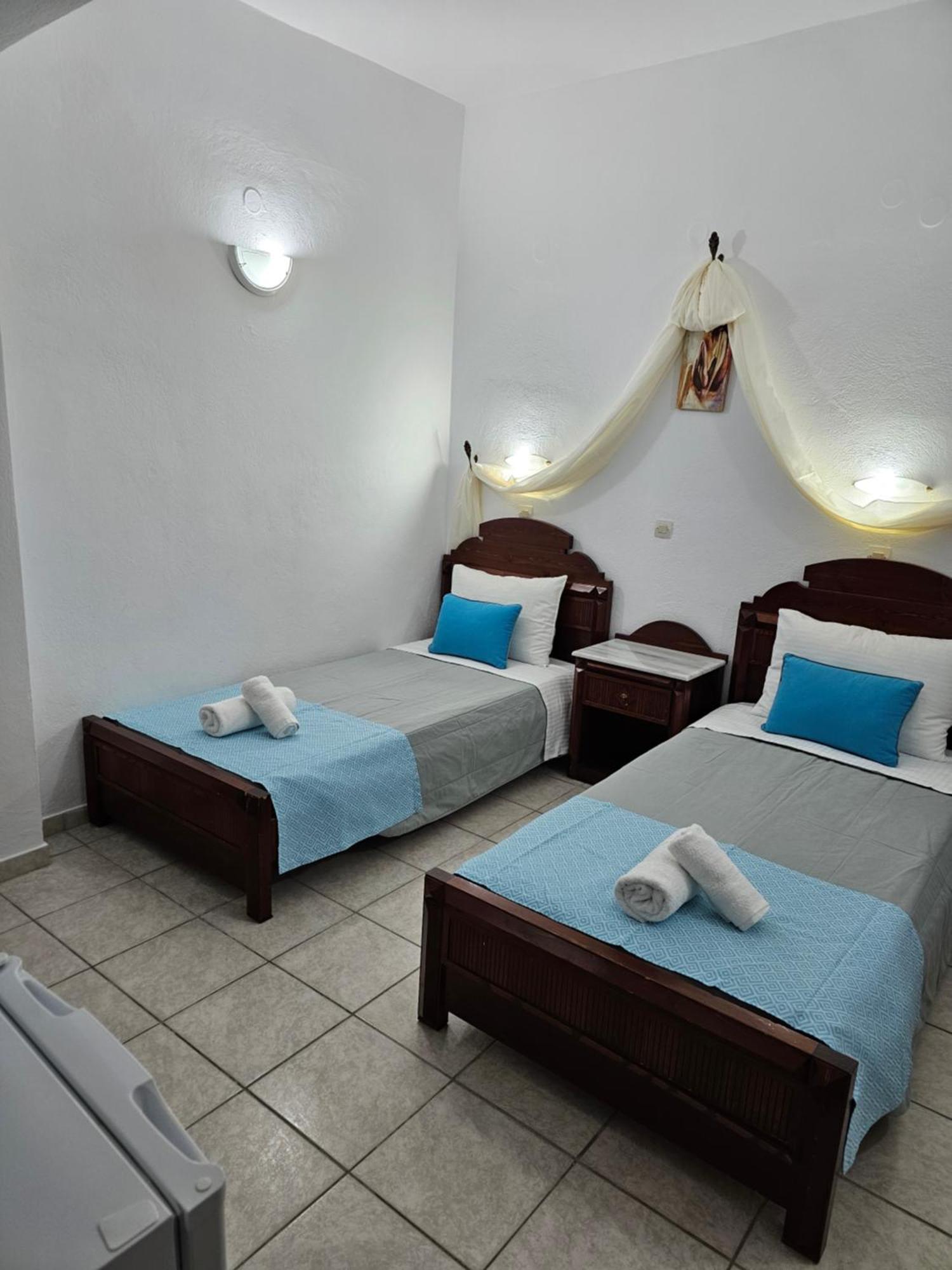 Leta Hotel Fira (Santorini)