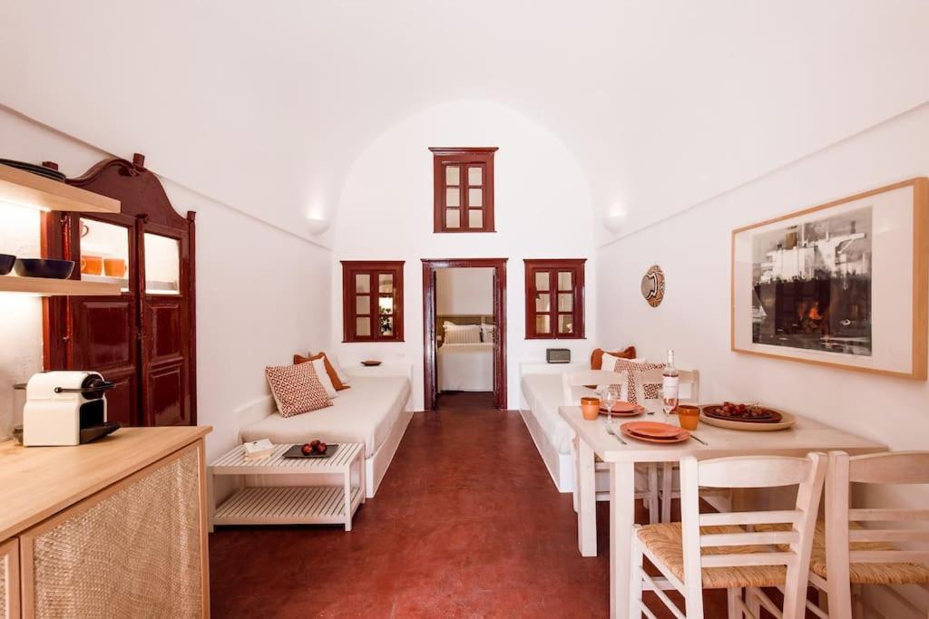 Terracotta Cave House *