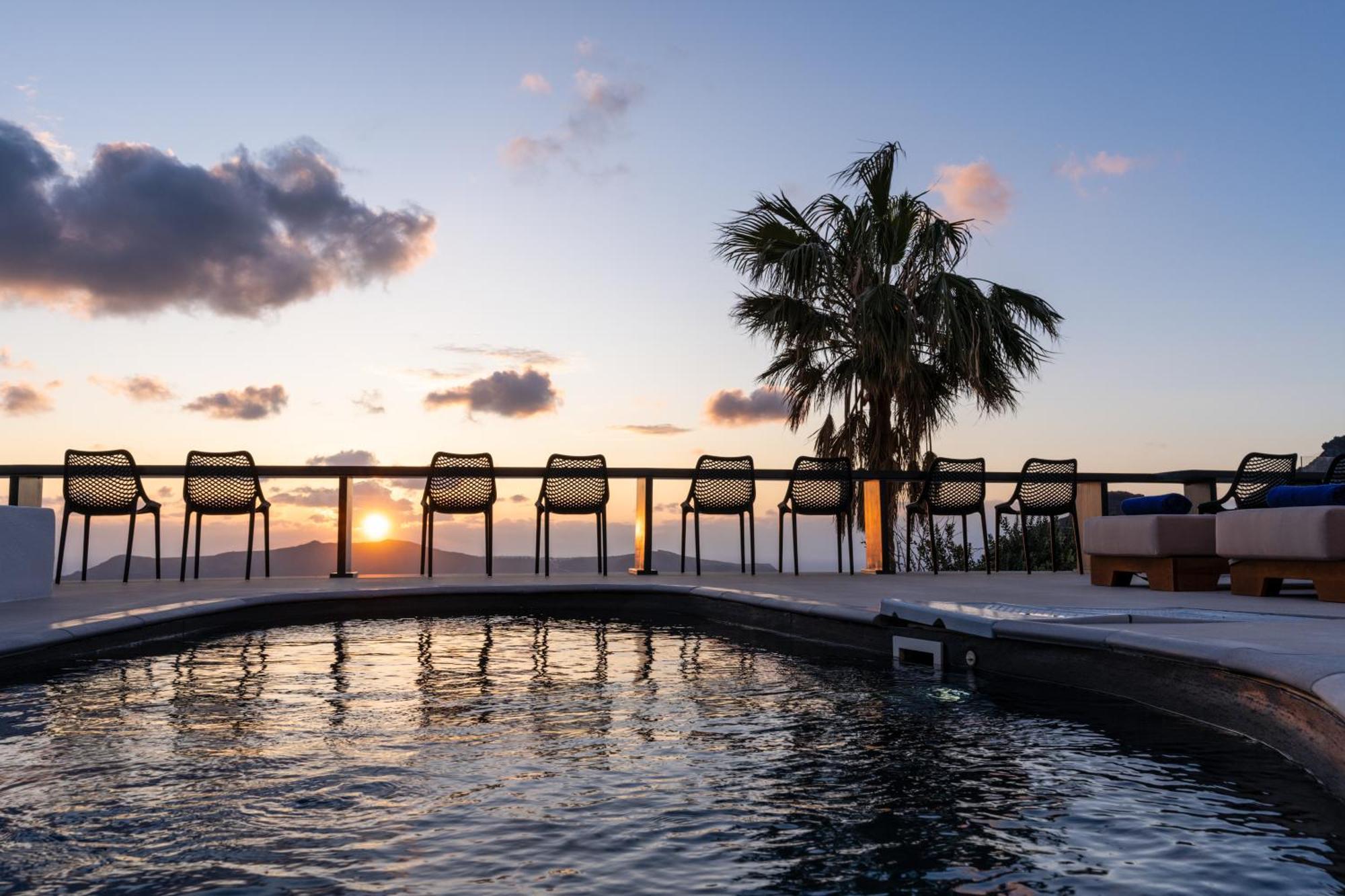 Mill New Elegant Aparthotel 4*