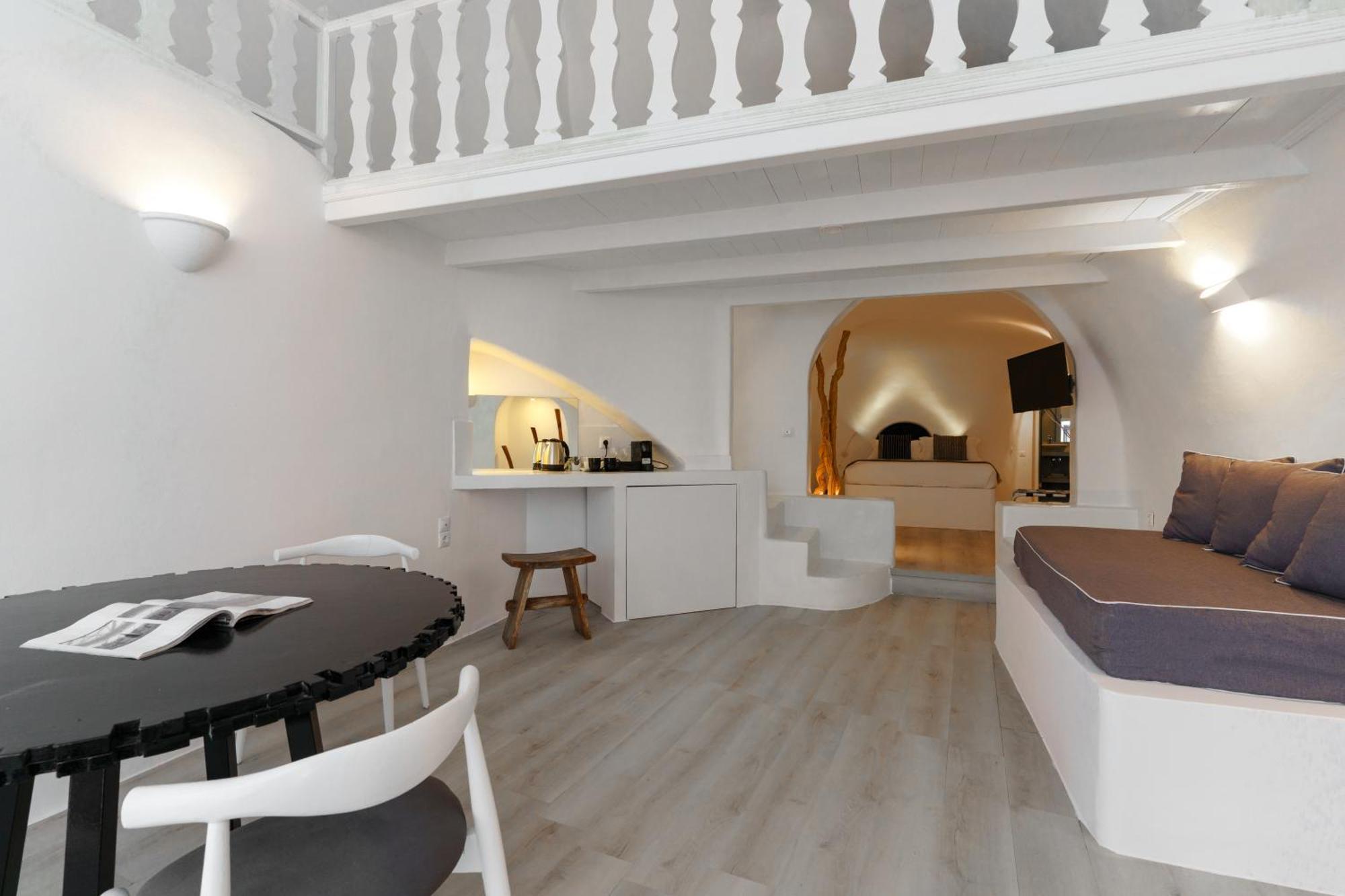 Mill New Elegant Fira (Santorini)