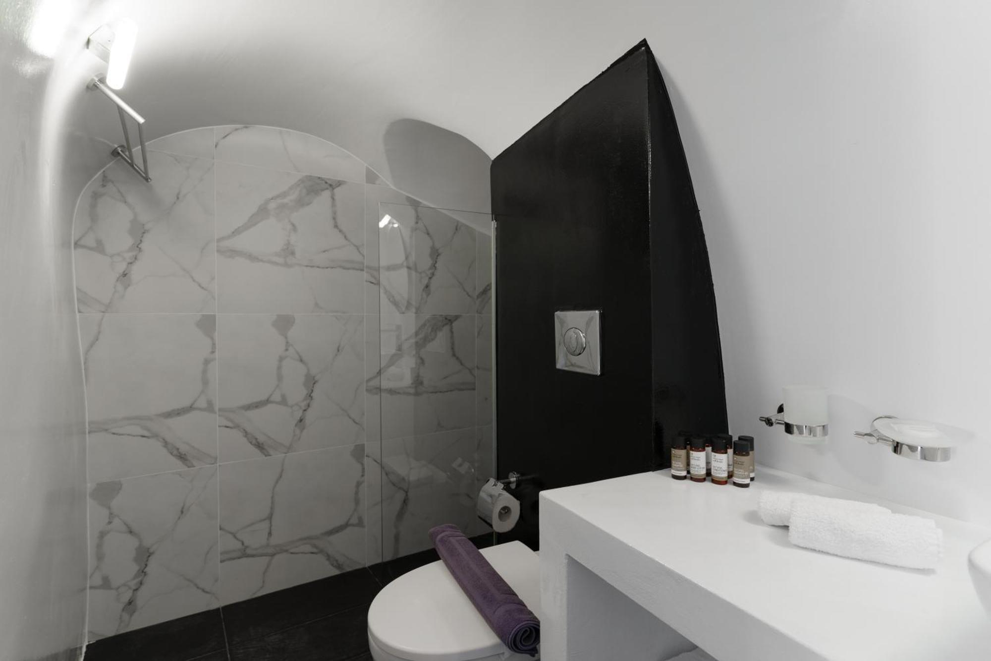 Mill New Elegant Aparthotel 4*