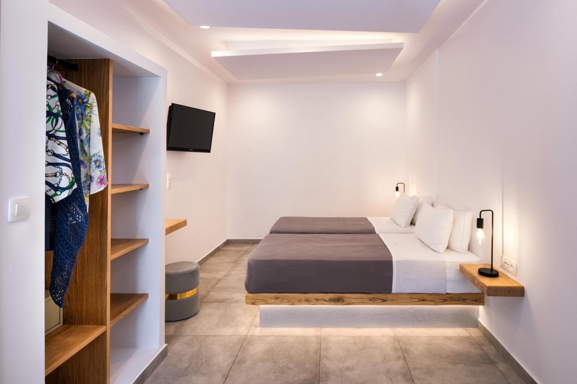 Eleftheria Aparthotel 3*