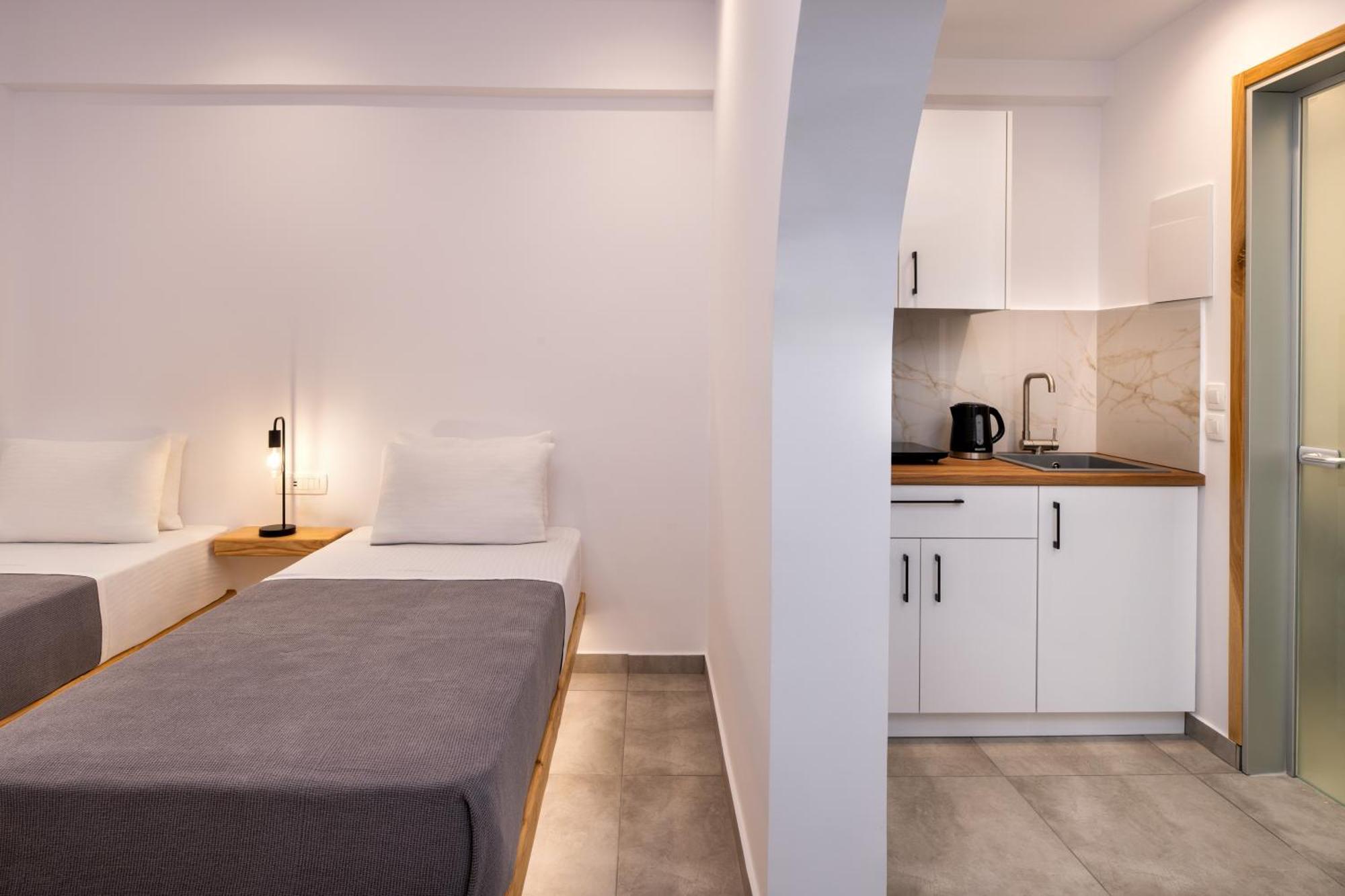 Aparthotel Eleftheria 3*