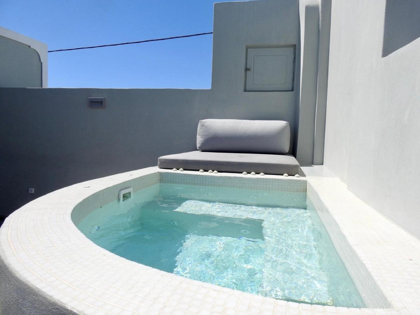 Avant Garde Apartment