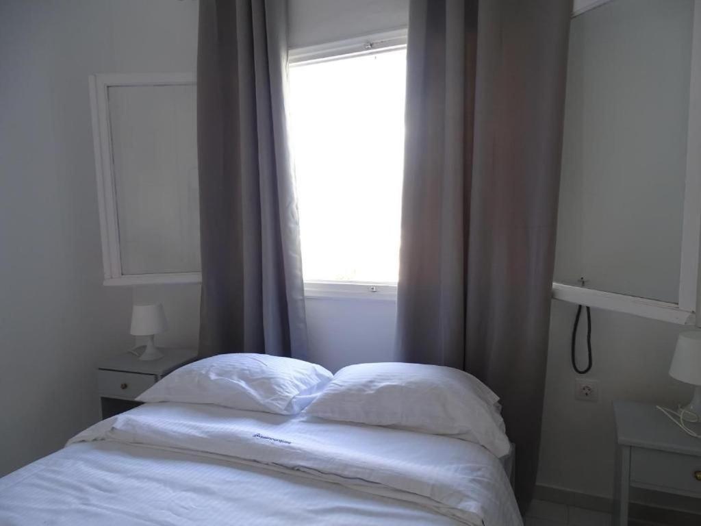 Villa Splendid Santorini Bella House 3 Bedrooms Private Terrace And Beautiful Sea Views Monolithos (Santorini)